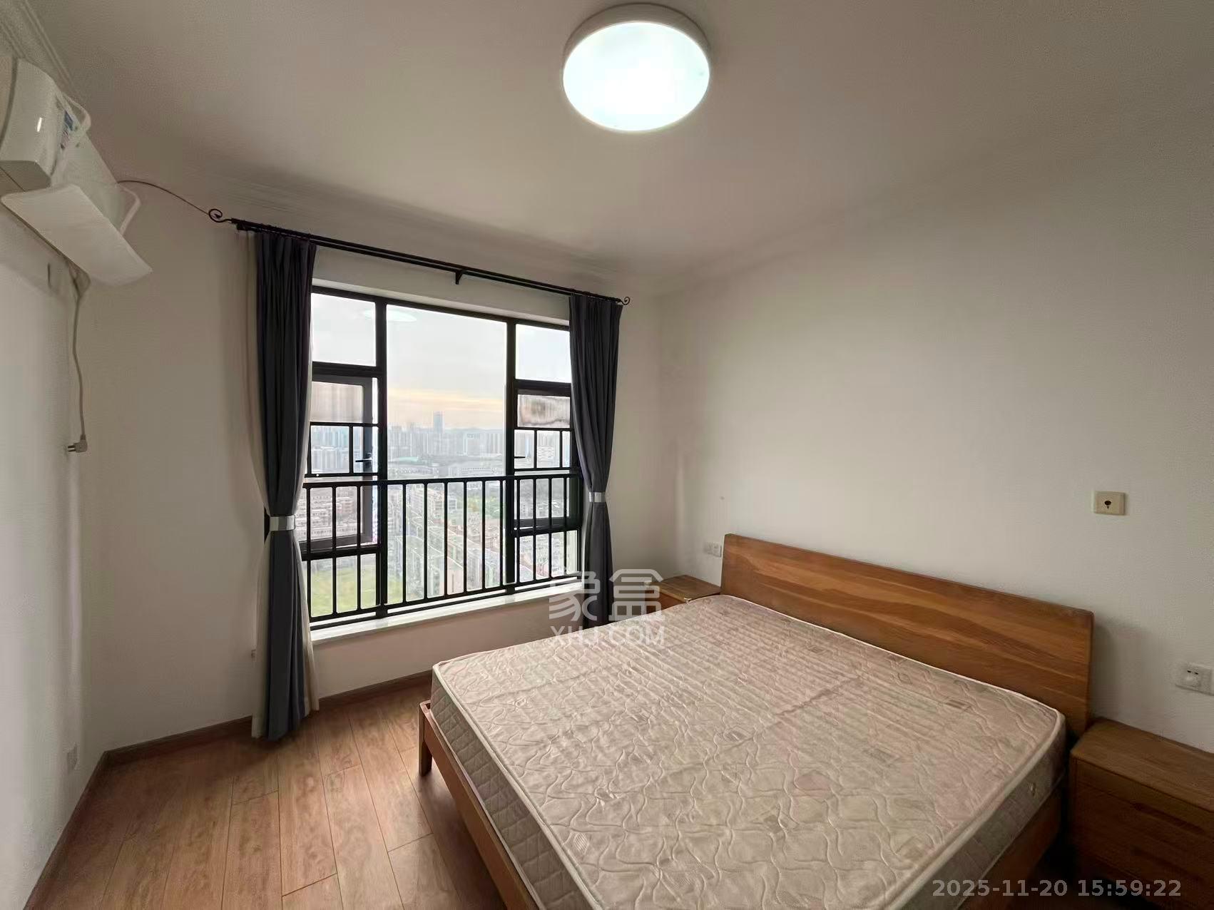 天元涉外景园B区 3室2厅2卫 2400.0元/月 天元涉外景园B区 3室2厅2卫 2400.0元/月室内图