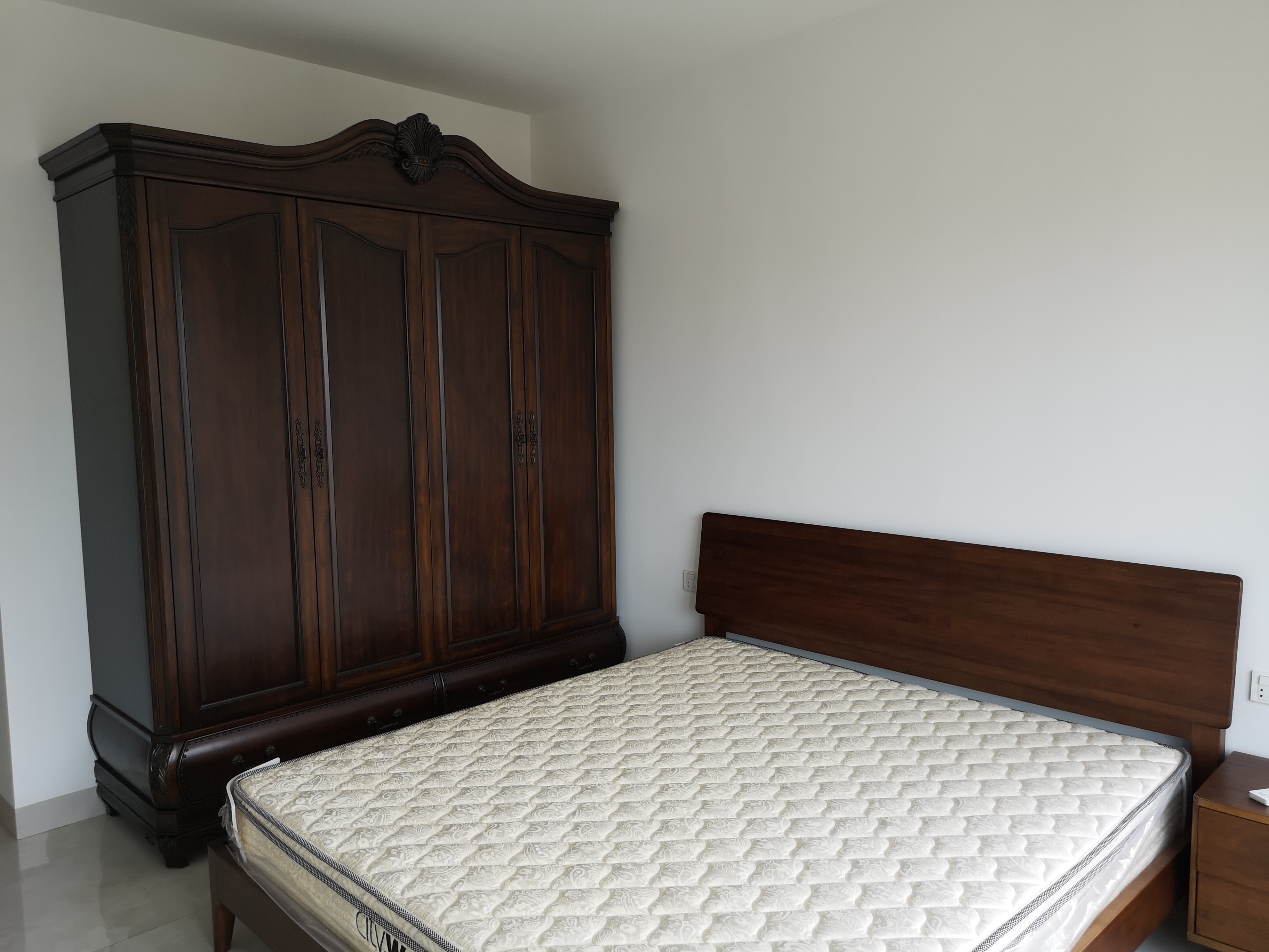 和风江岸  3室2厅2卫    3500.0元/月室内图