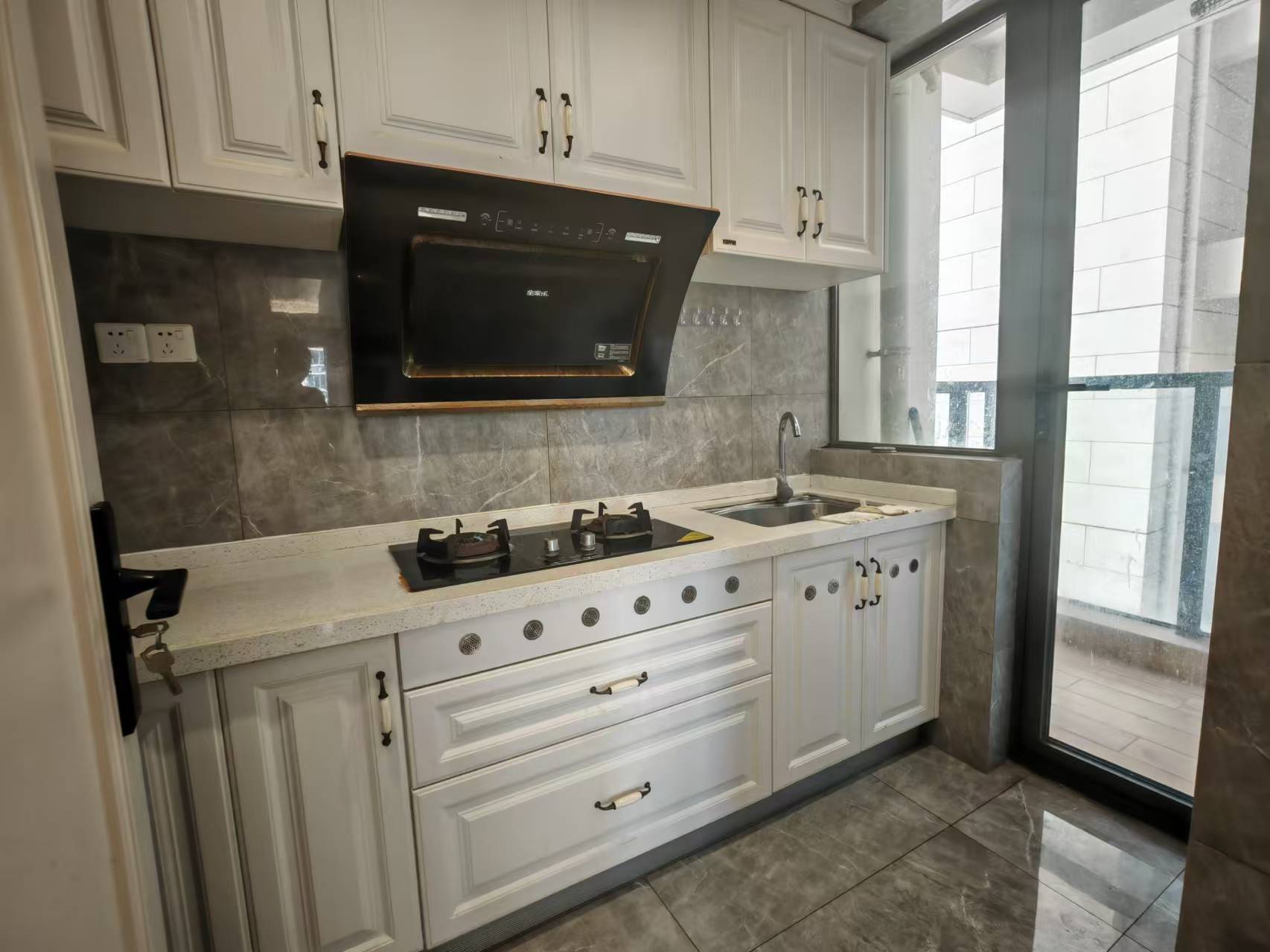 晨晖玺樾  3室2厅1卫    2000.0元/月室内图