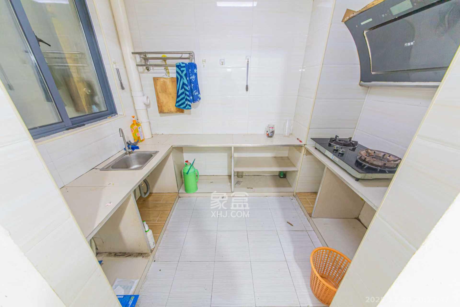 中建芙蓉嘉苑  3室2厅1卫    1800.0元/月室内图