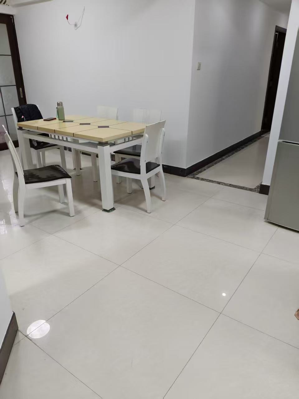 金福城  3室2厅2卫    140.0万客厅