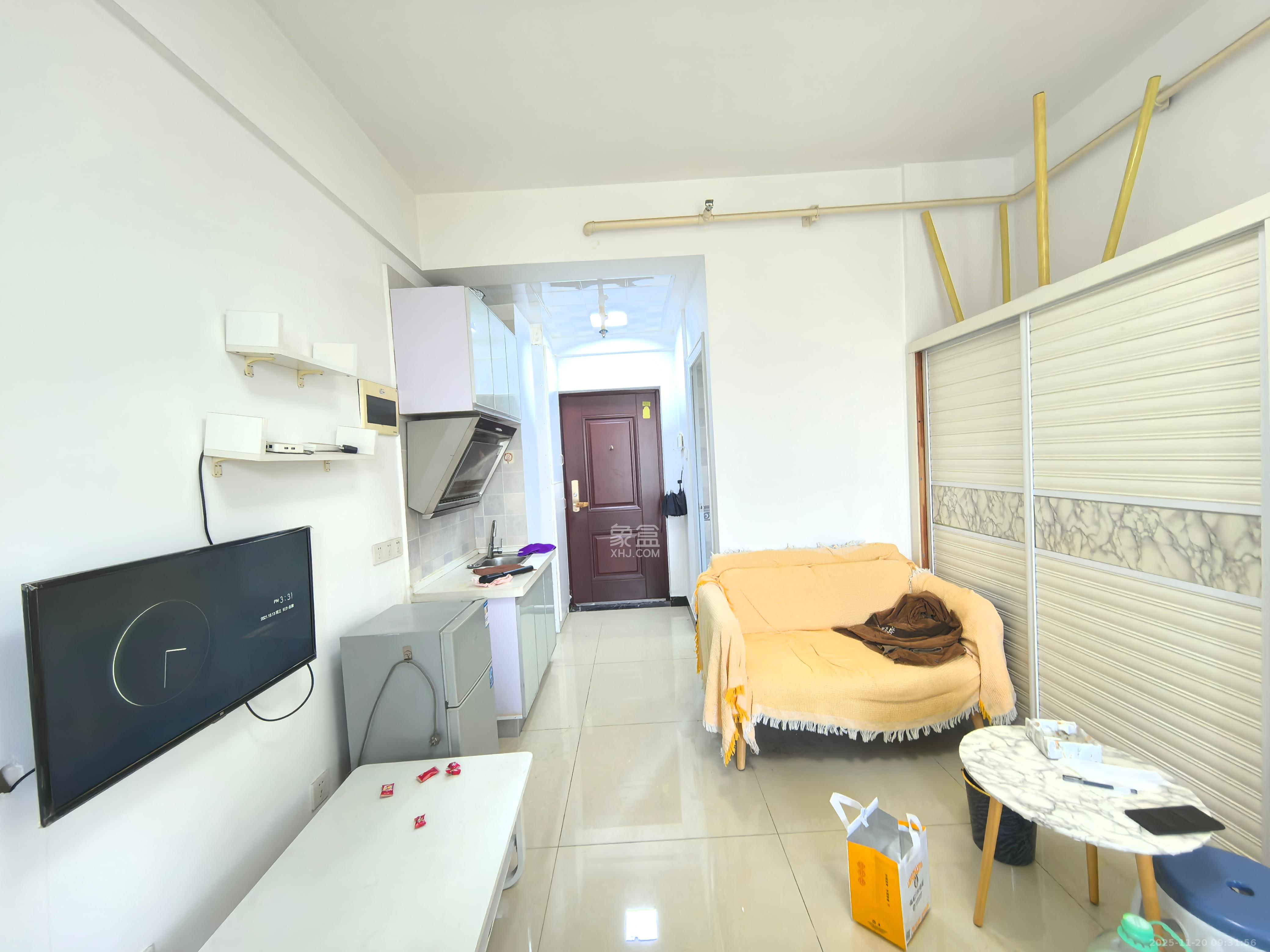 蓝光雍锦阁  1室1厅1卫    1500.0元/月室内图