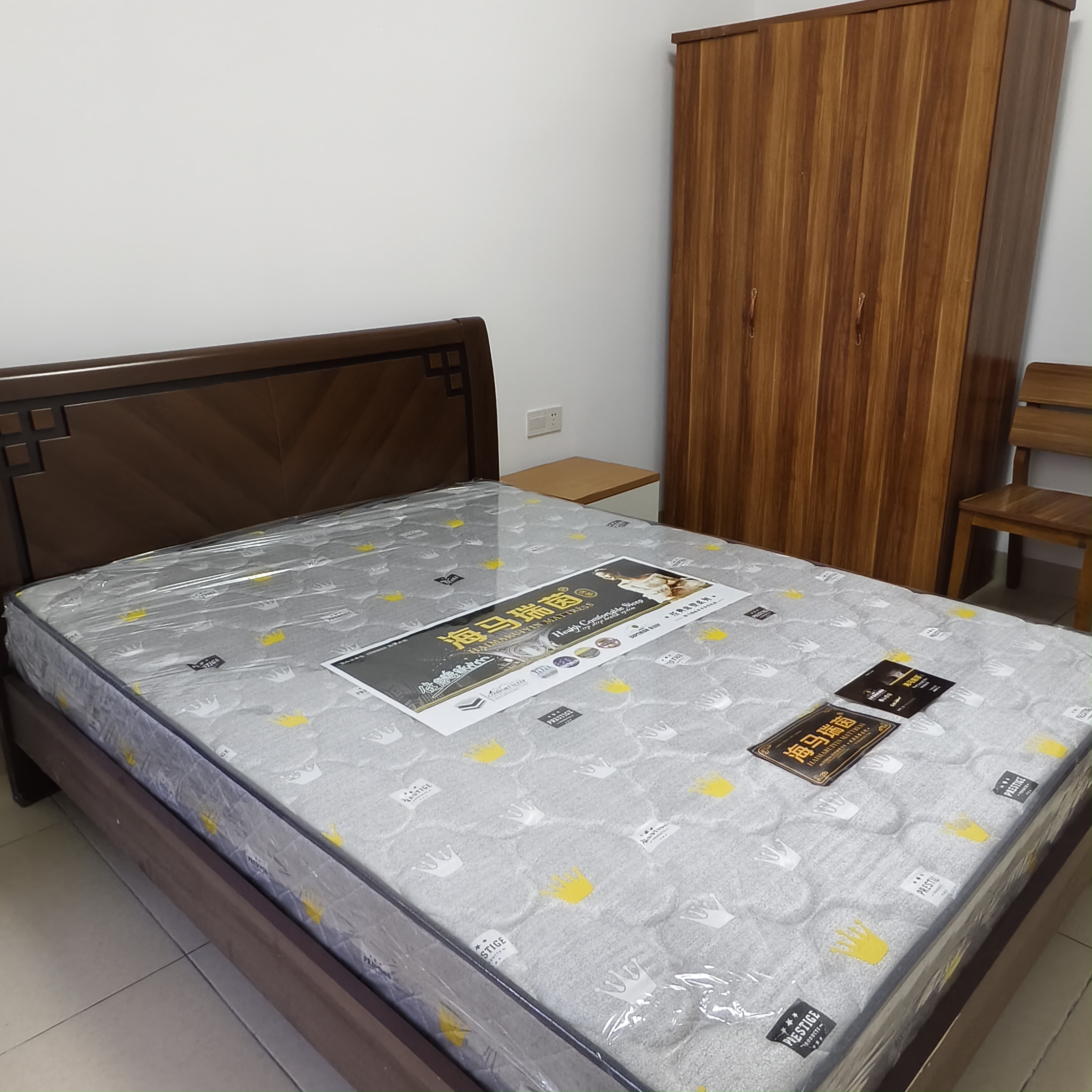 八一小区 3室2厅2卫 3300.0元/月 八一小区 3室2厅2卫 3300.0元/月室内图