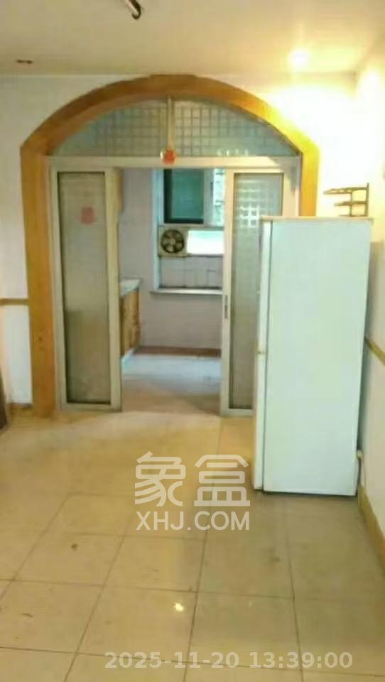 海利宿舍 3室2厅1卫 2500.0元/月 海利宿舍 3室2厅1卫 2500.0元/月室内图