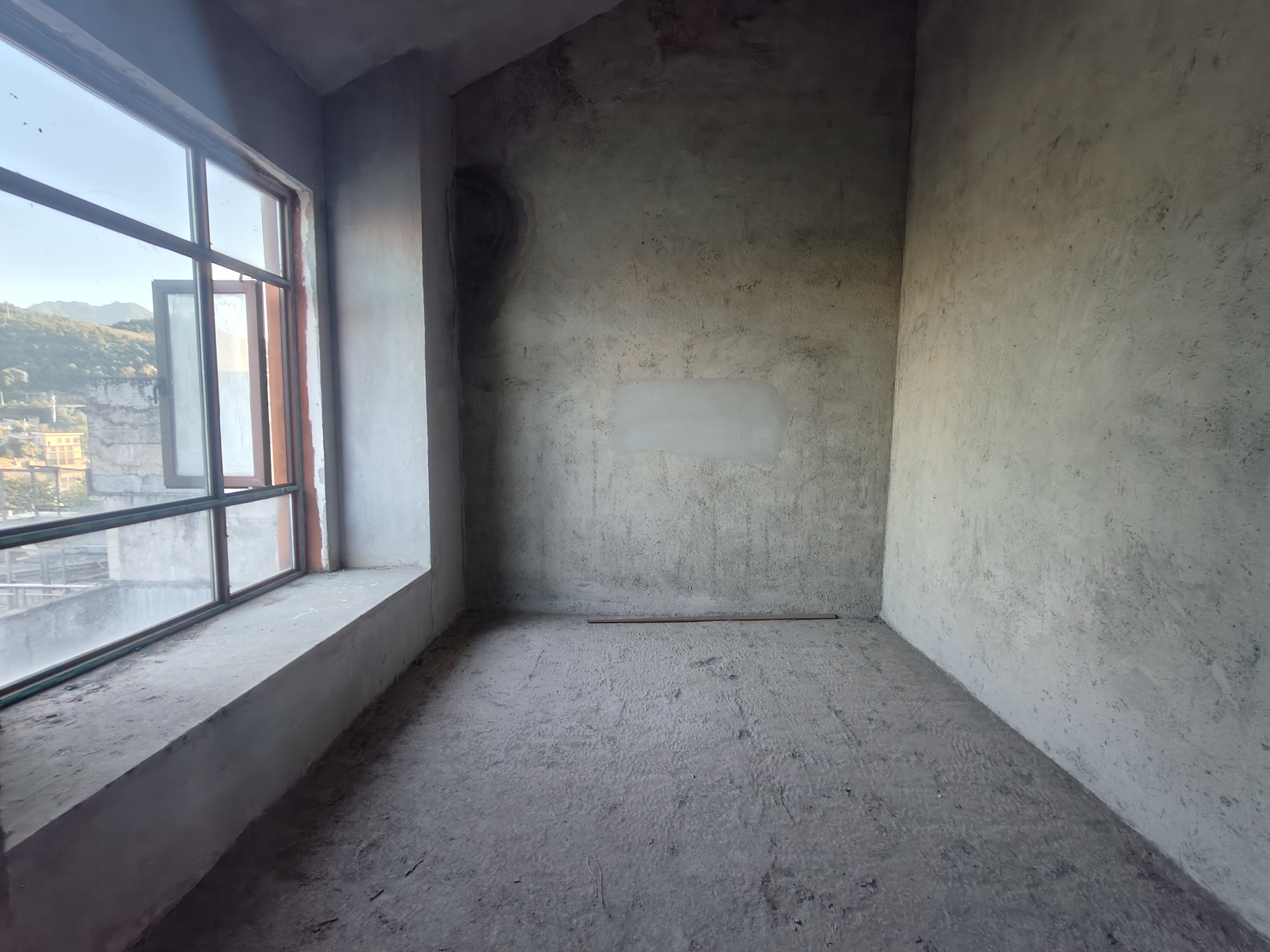 中天鹭鸶湾一期 6室2厅3卫 265.0万 中天鹭鸶湾一期 6室2厅3卫 265.0万客厅