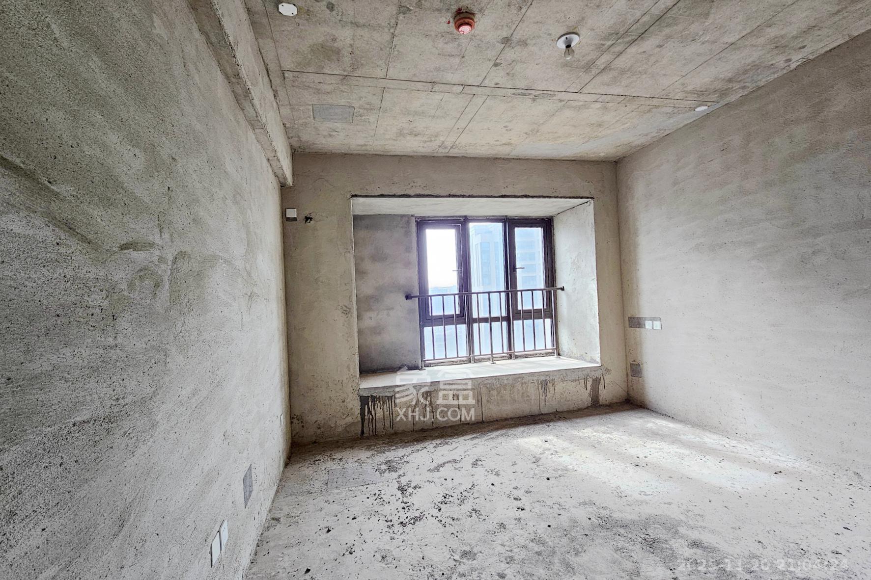 明昇壹城(明昇时代广场)二期 4室2厅3卫 228.0万 明昇壹城(明昇时代广场)二期 4室2厅3卫 228.0万卧室