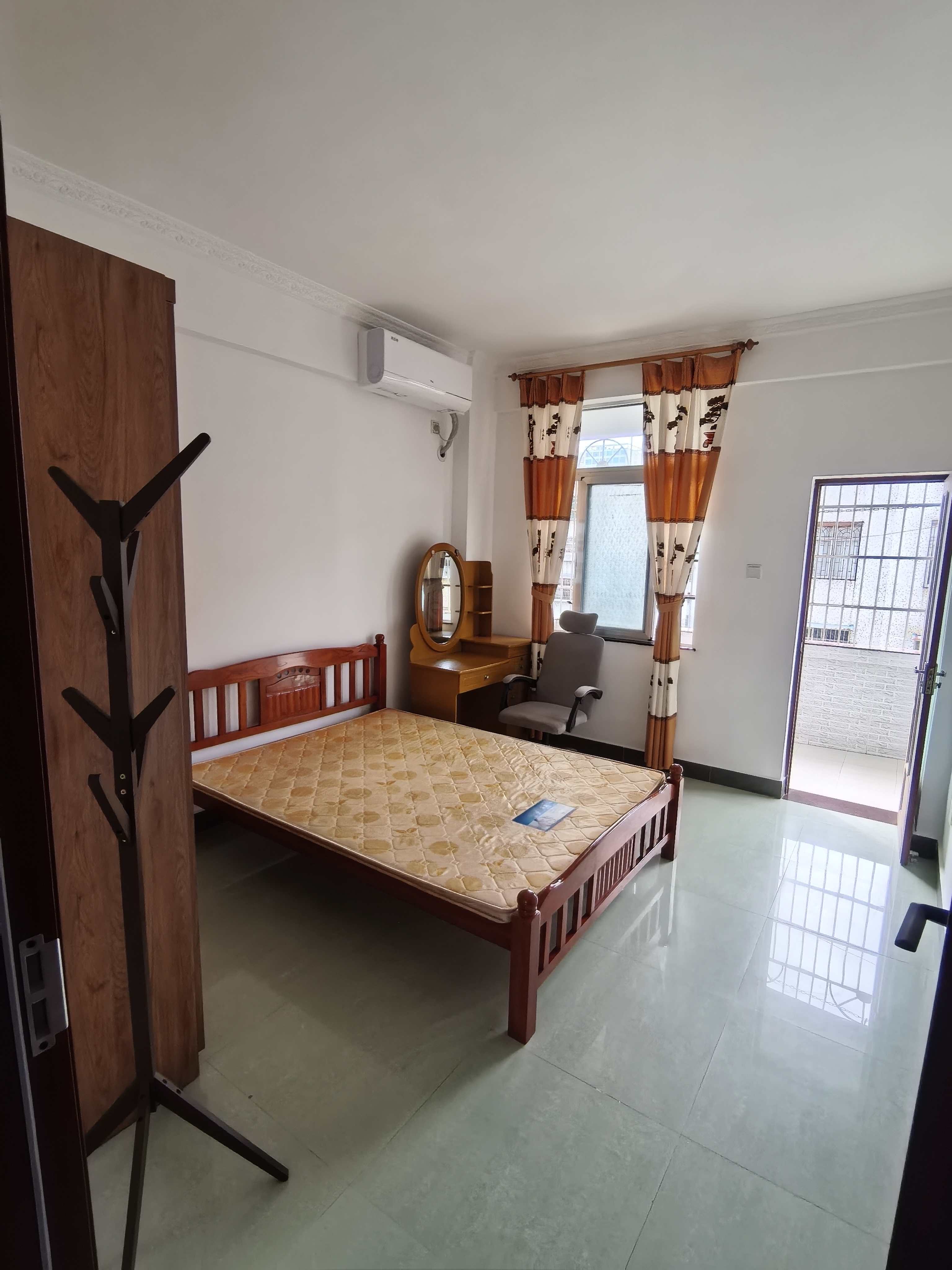 万福新村  3室2厅1卫    1500.0元/月室内图