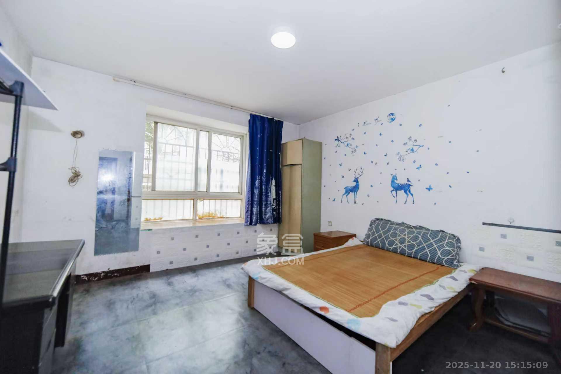 绿荫家园  3室2厅1卫    1200.0元/月室内图