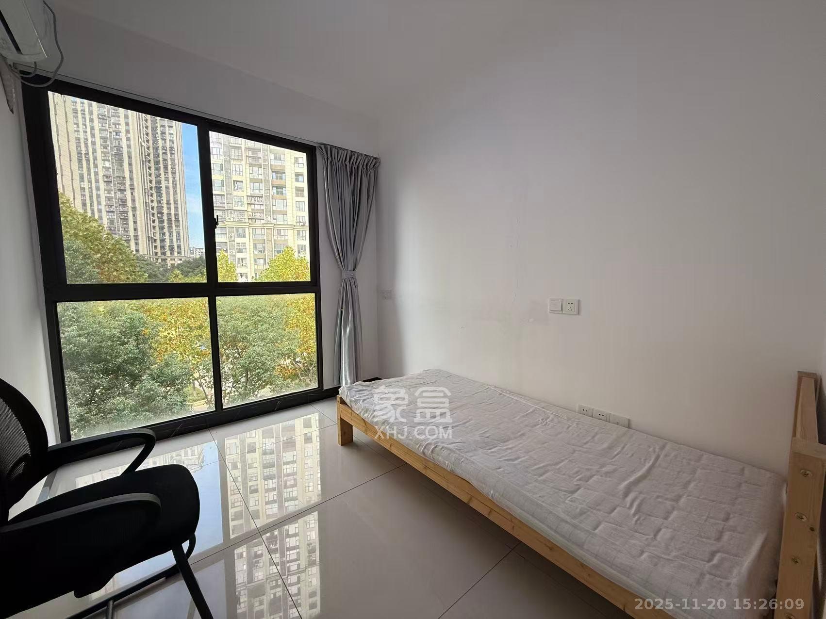 星湖湾二期洋房 3室2厅2卫 2300.0元/月 星湖湾二期洋房 3室2厅2卫 2300.0元/月室内图