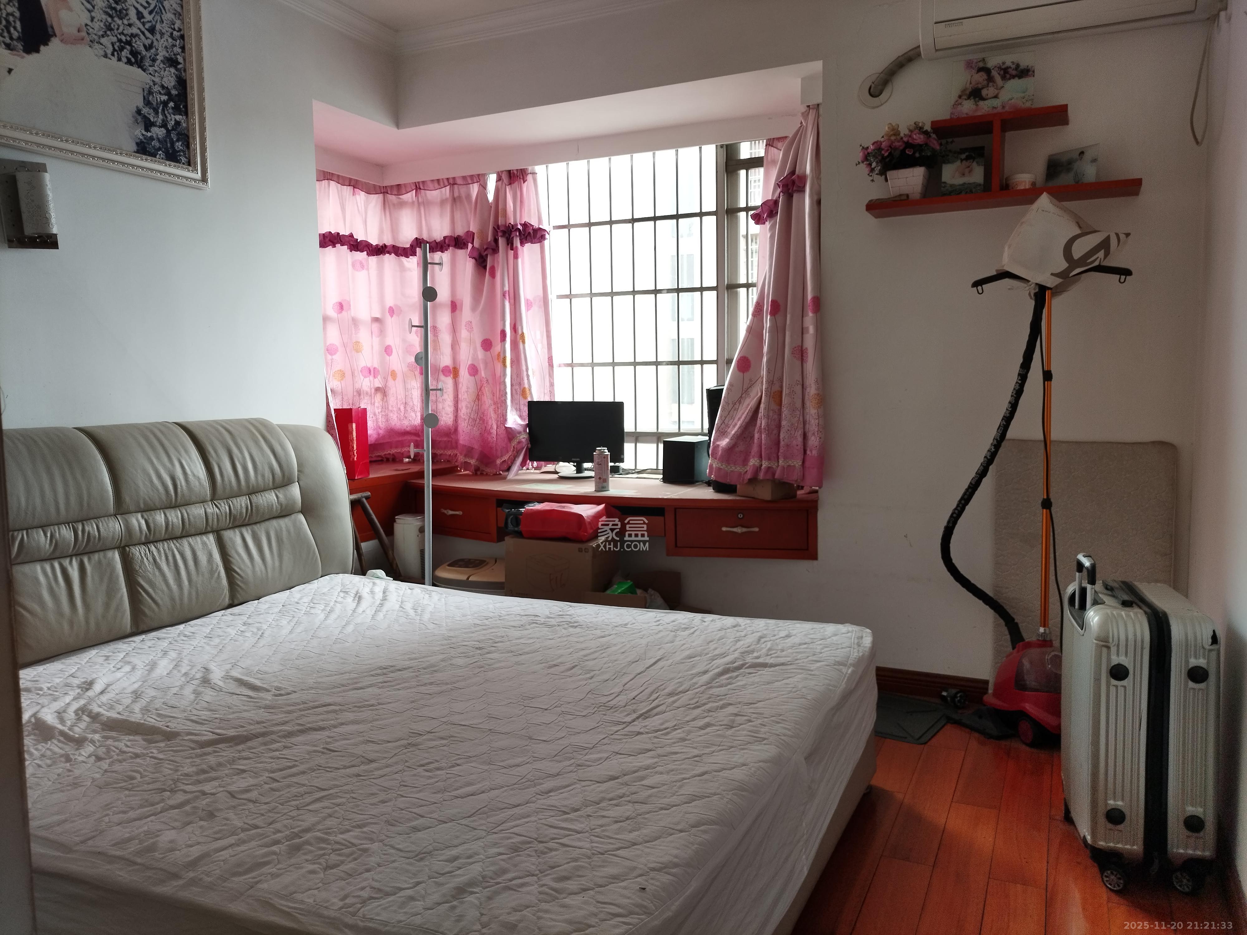 佳天名苑 3室1厅2卫 1800.0元/月 佳天名苑 3室1厅2卫 1800.0元/月室内图