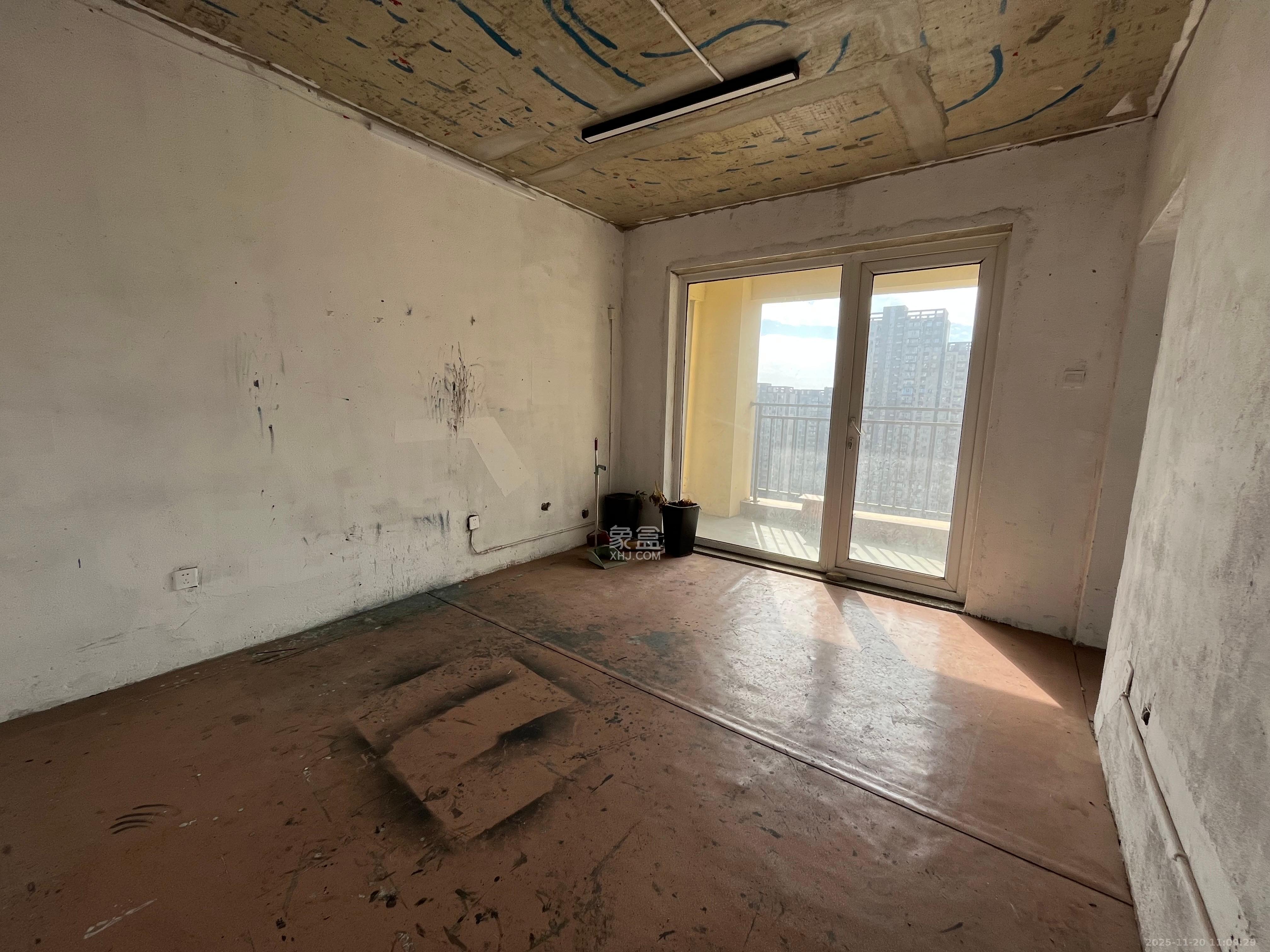 万国城(当代满庭春MOMA)三期 2室2厅1卫 1500.0元/月 万国城(当代满庭春MOMA)三期 2室2厅1卫 1500.0元/月室内图