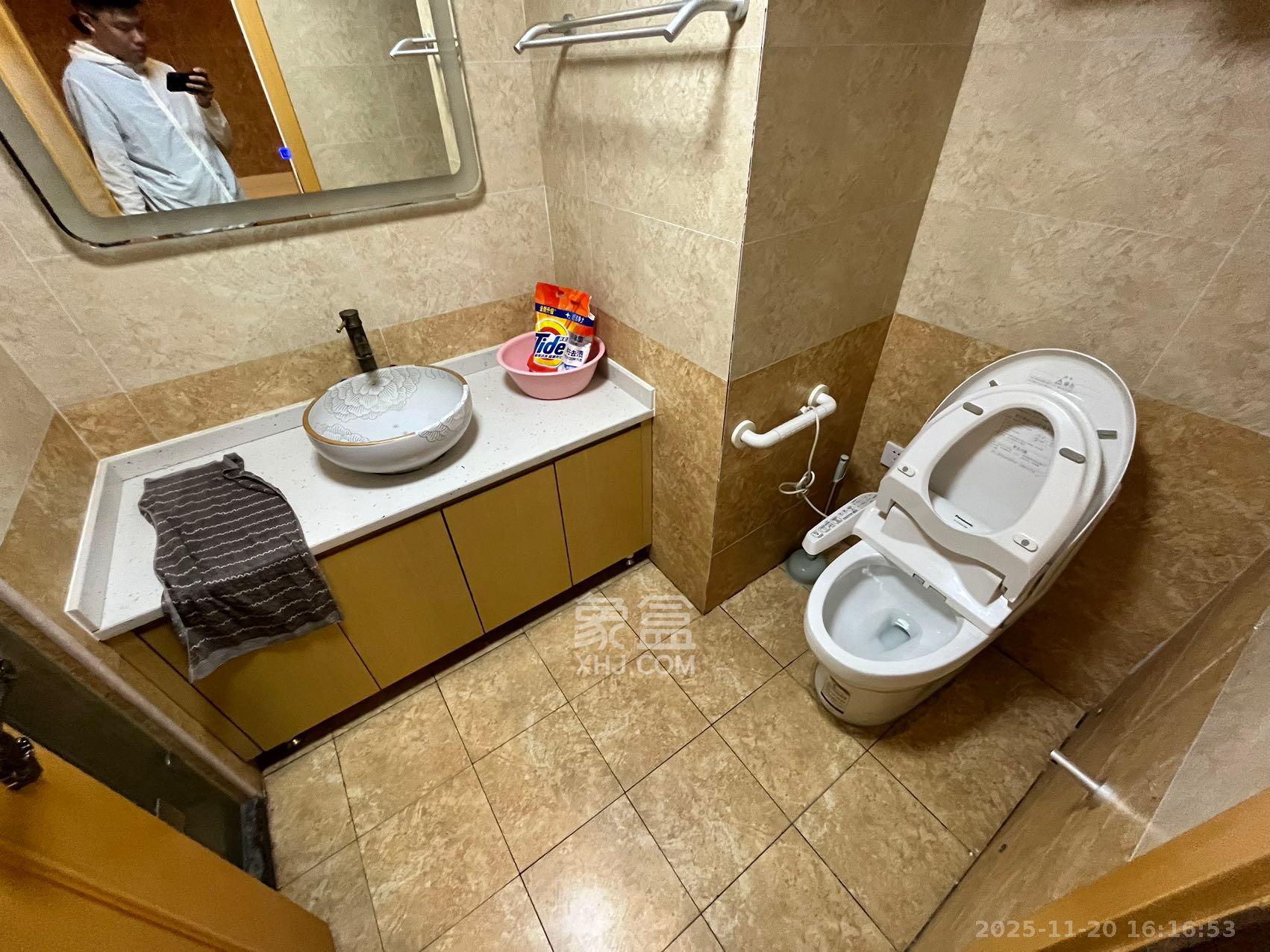 泊富公寓（泊富国际广场）  1室1厅1卫    2300.0元/月室内图