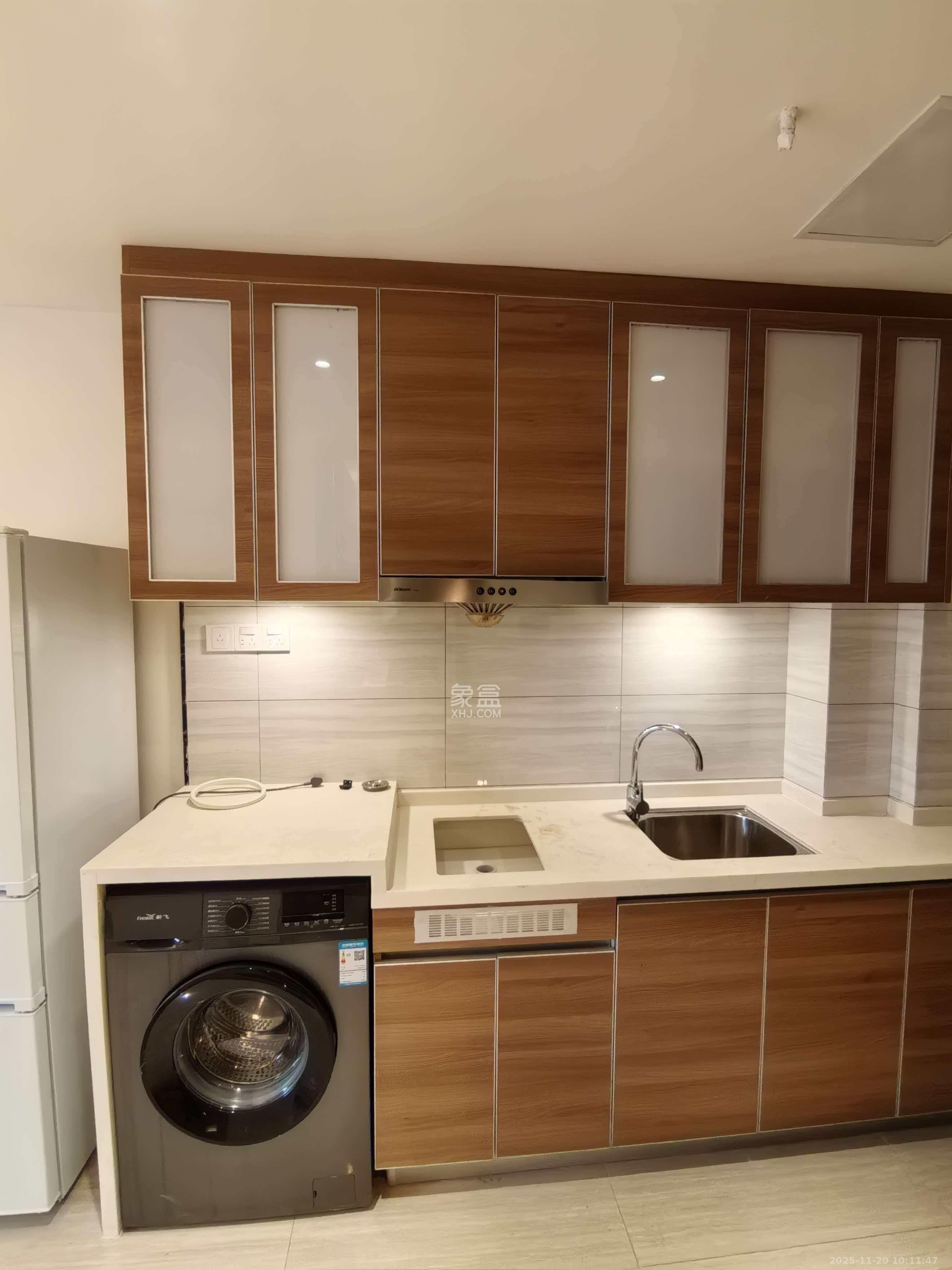 恒大金融广场  1室1厅1卫    1500.0元/月室内图