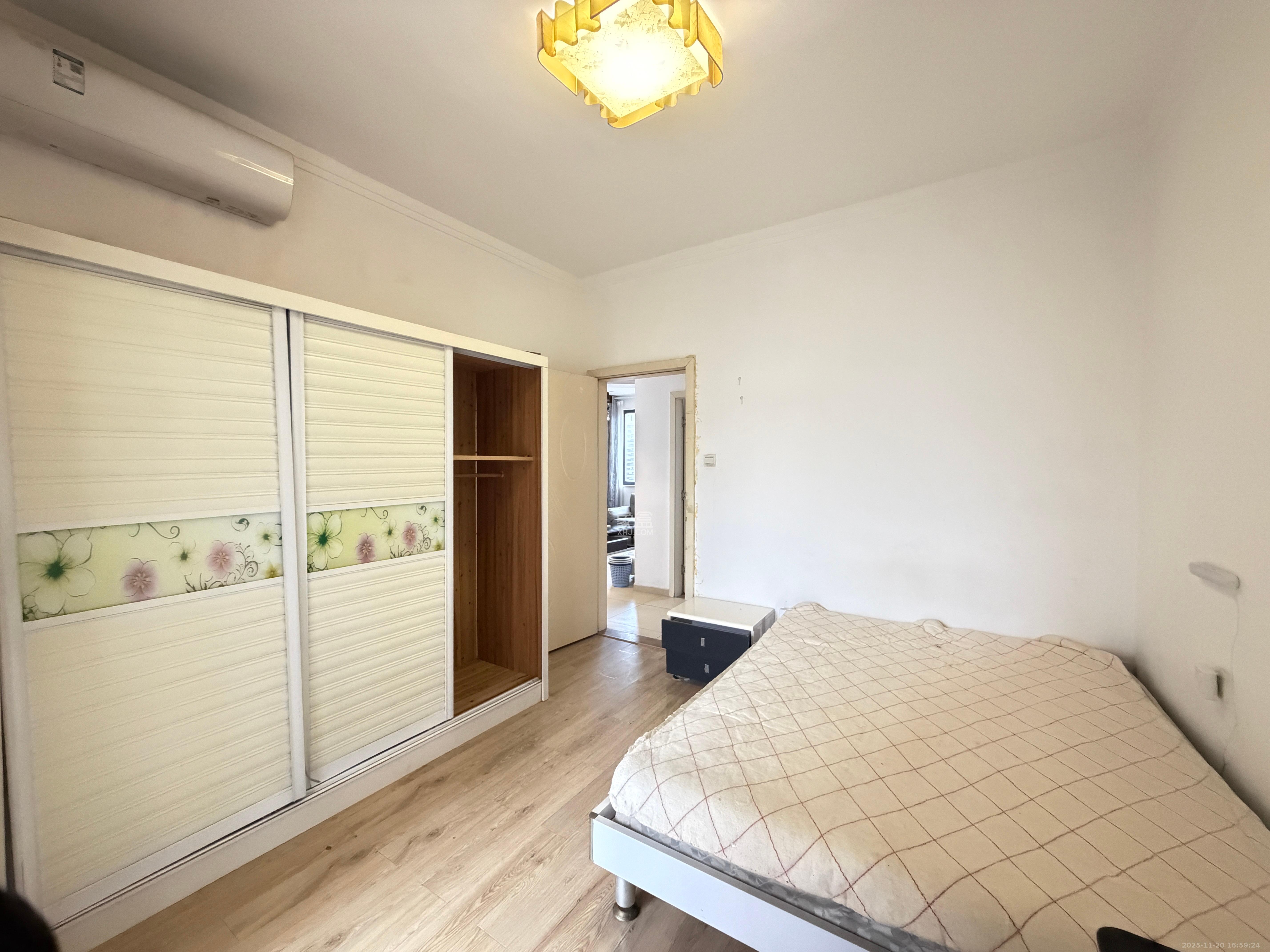 高升金典 2室2厅1卫 2300.0元/月 高升金典 2室2厅1卫 2300.0元/月室内图