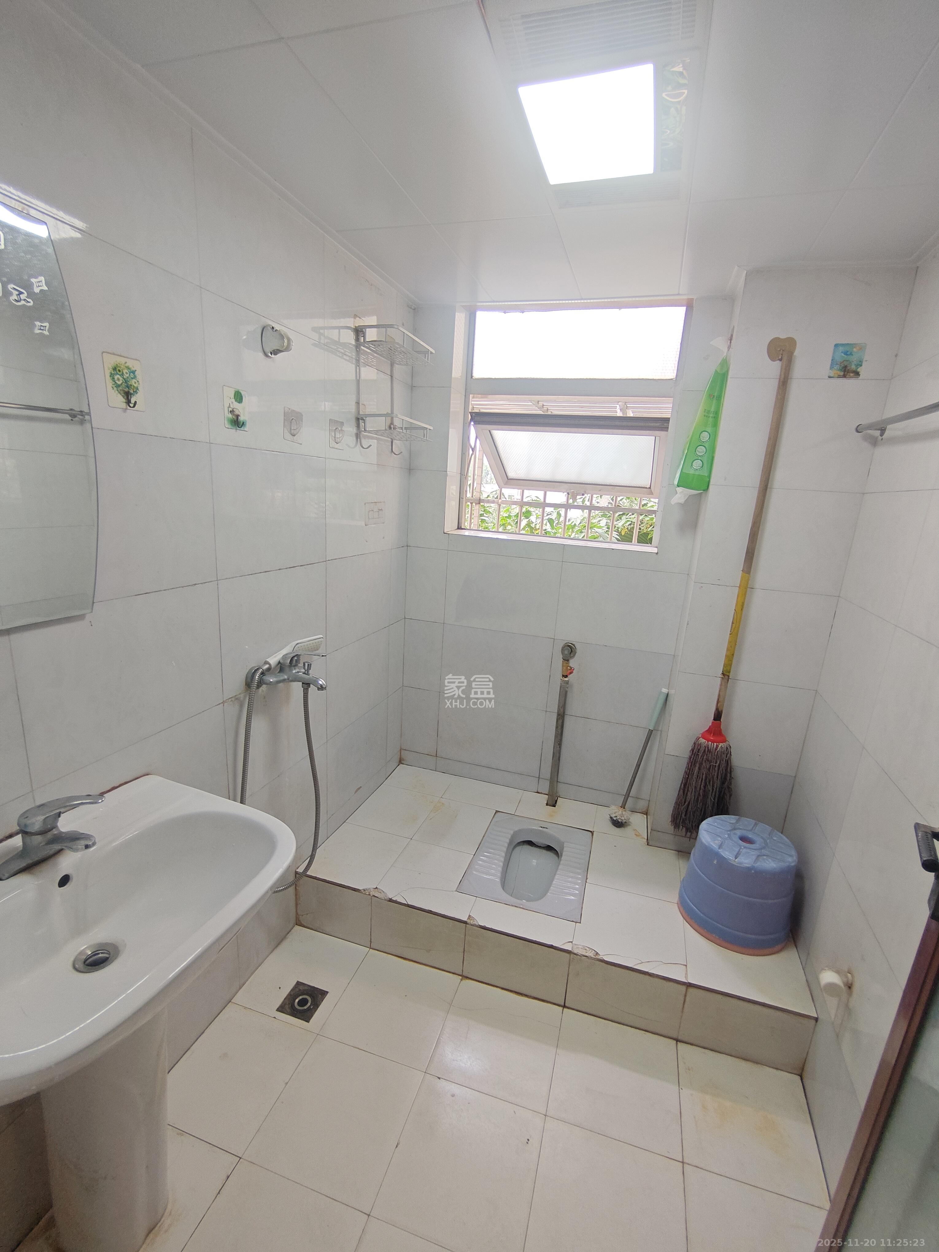 凯通国际城(凯通朝庭) 2室1厅1卫 2000.0元/月 凯通国际城(凯通朝庭) 2室1厅1卫 2000.0元/月室内图