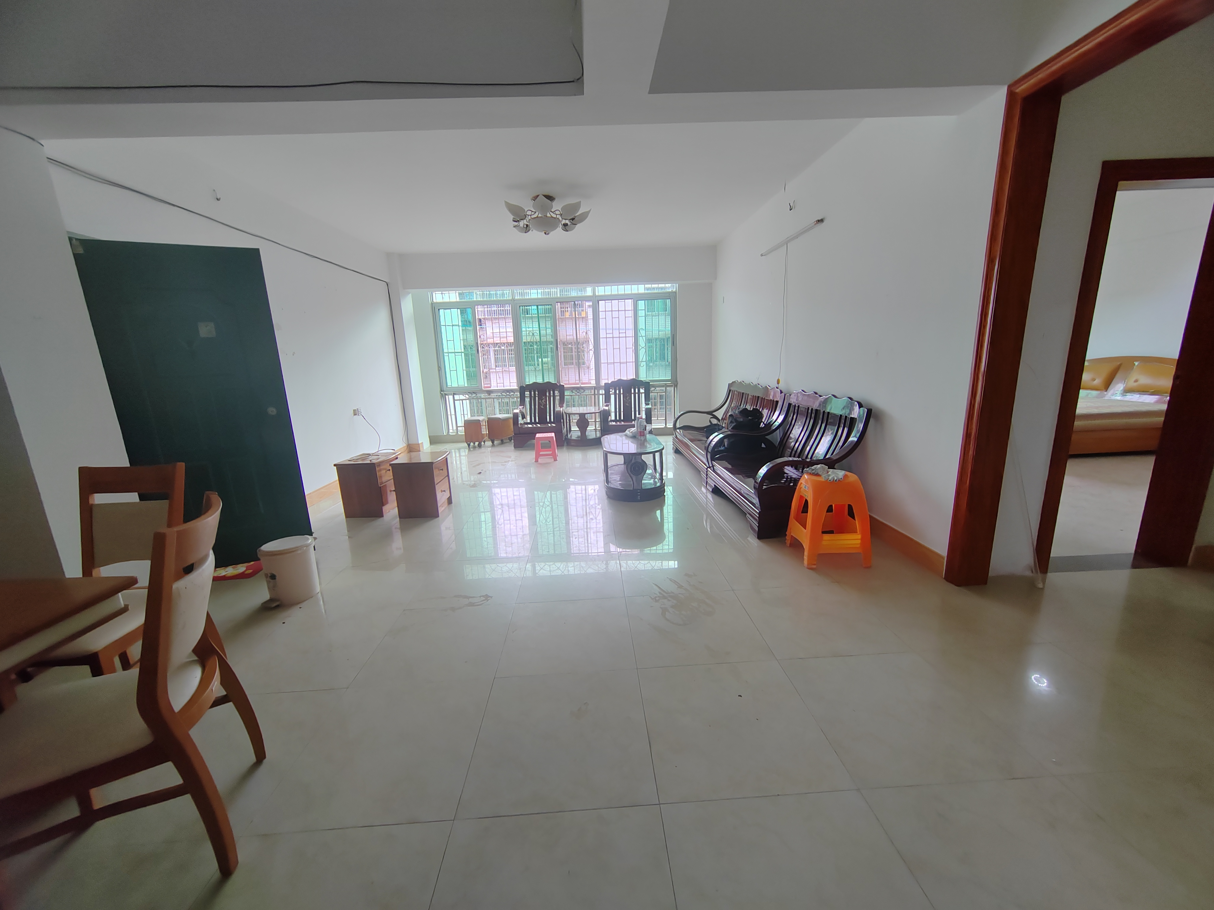 农垦东大院  3室2厅2卫    2800.0元/月室内图