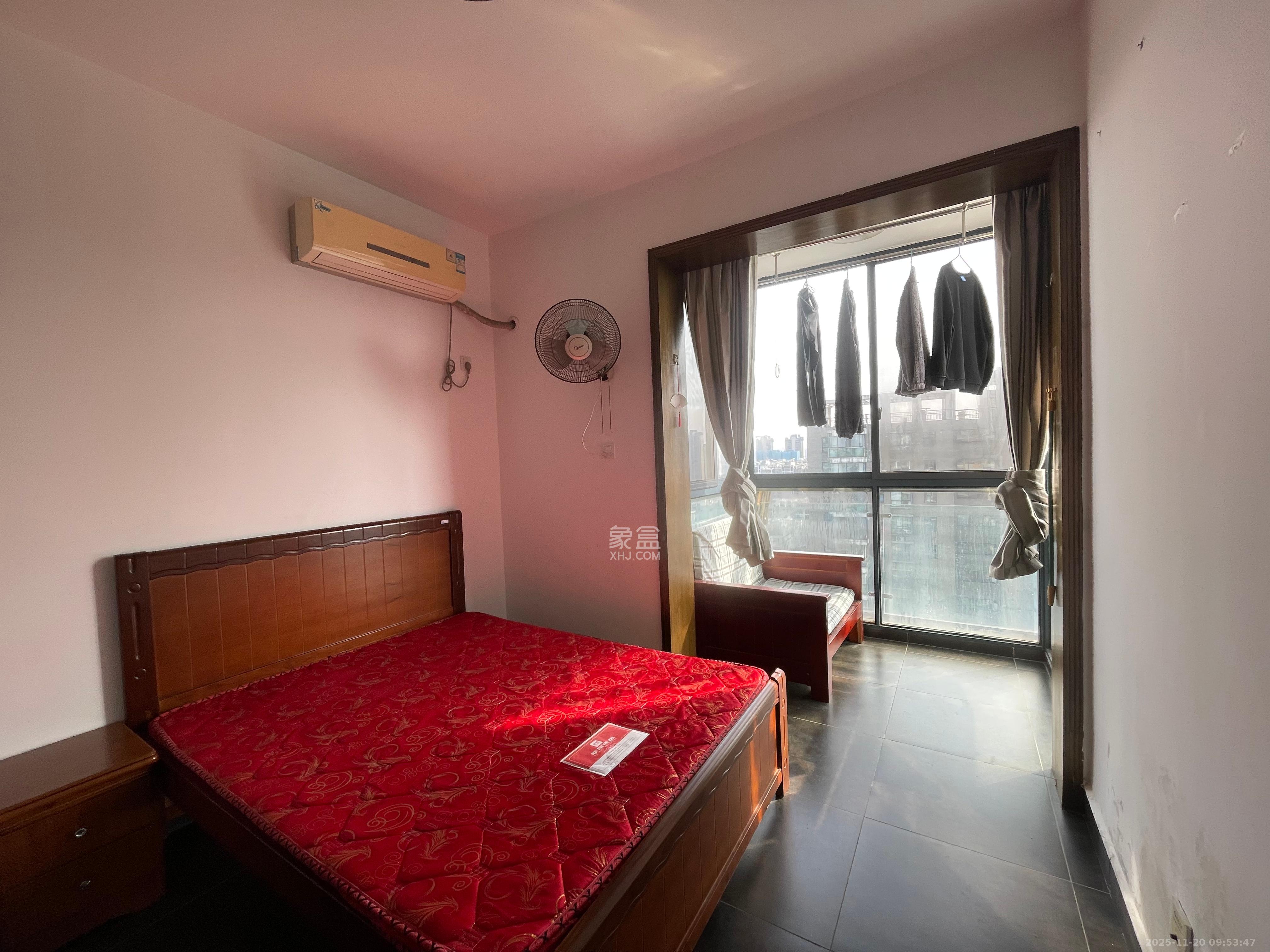 湘江世纪城映江苑 1室1厅1卫 1600.0元/月 湘江世纪城映江苑 1室1厅1卫 1600.0元/月室内图