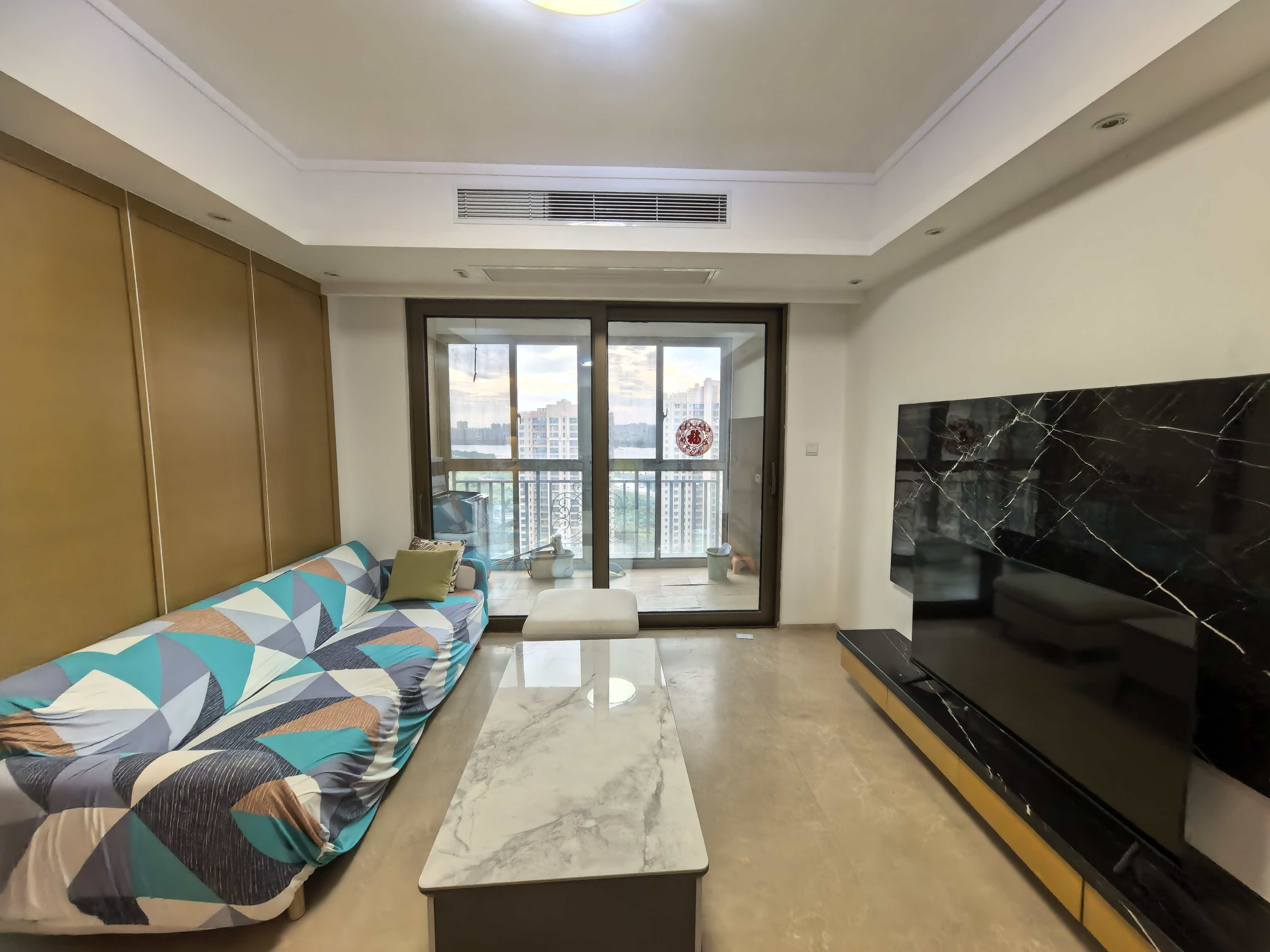 天鹅湾  2室2厅1卫    2500.0元/月室内图