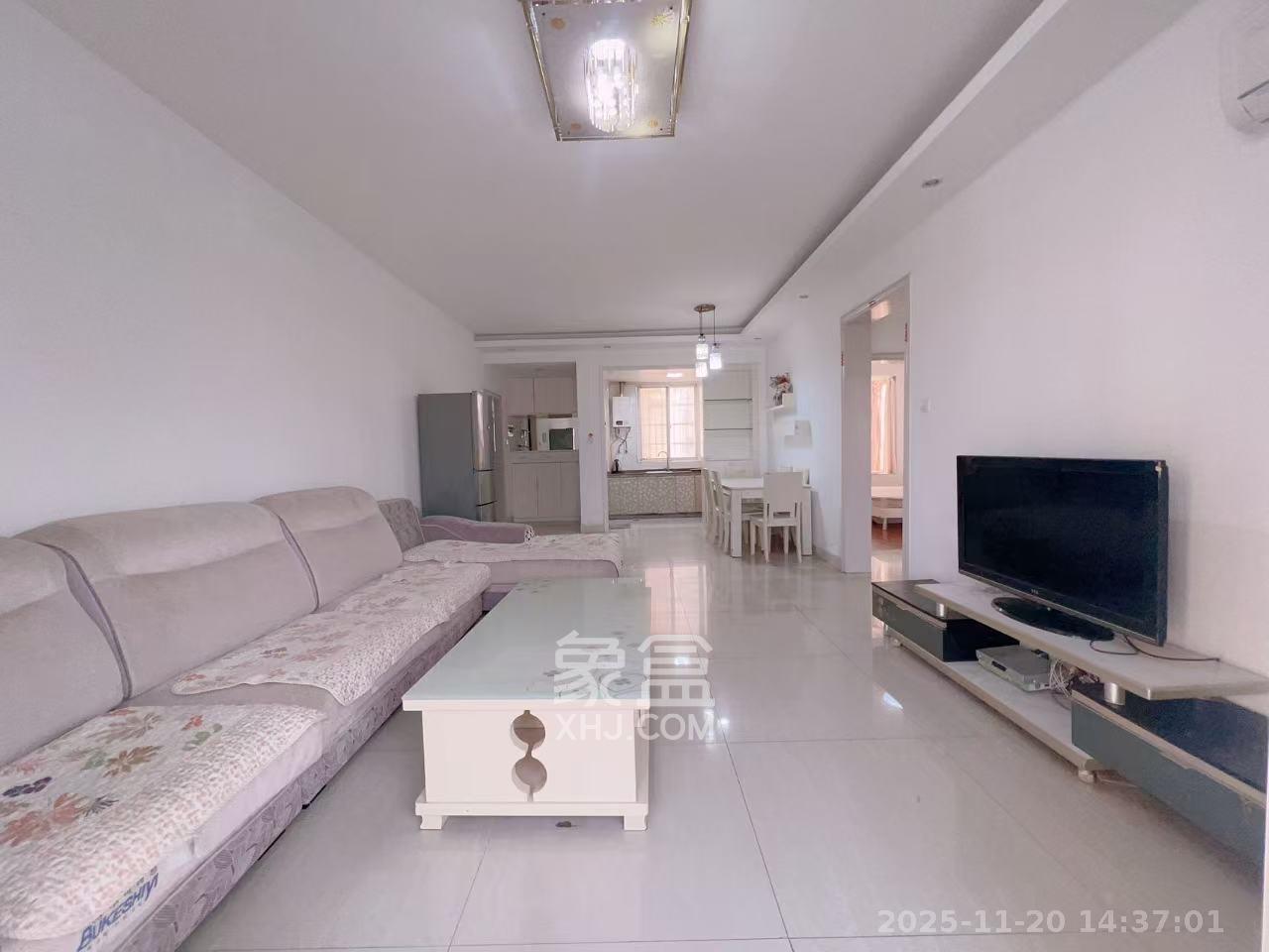 世景华庭  2室2厅1卫    1700.0元/月室内图