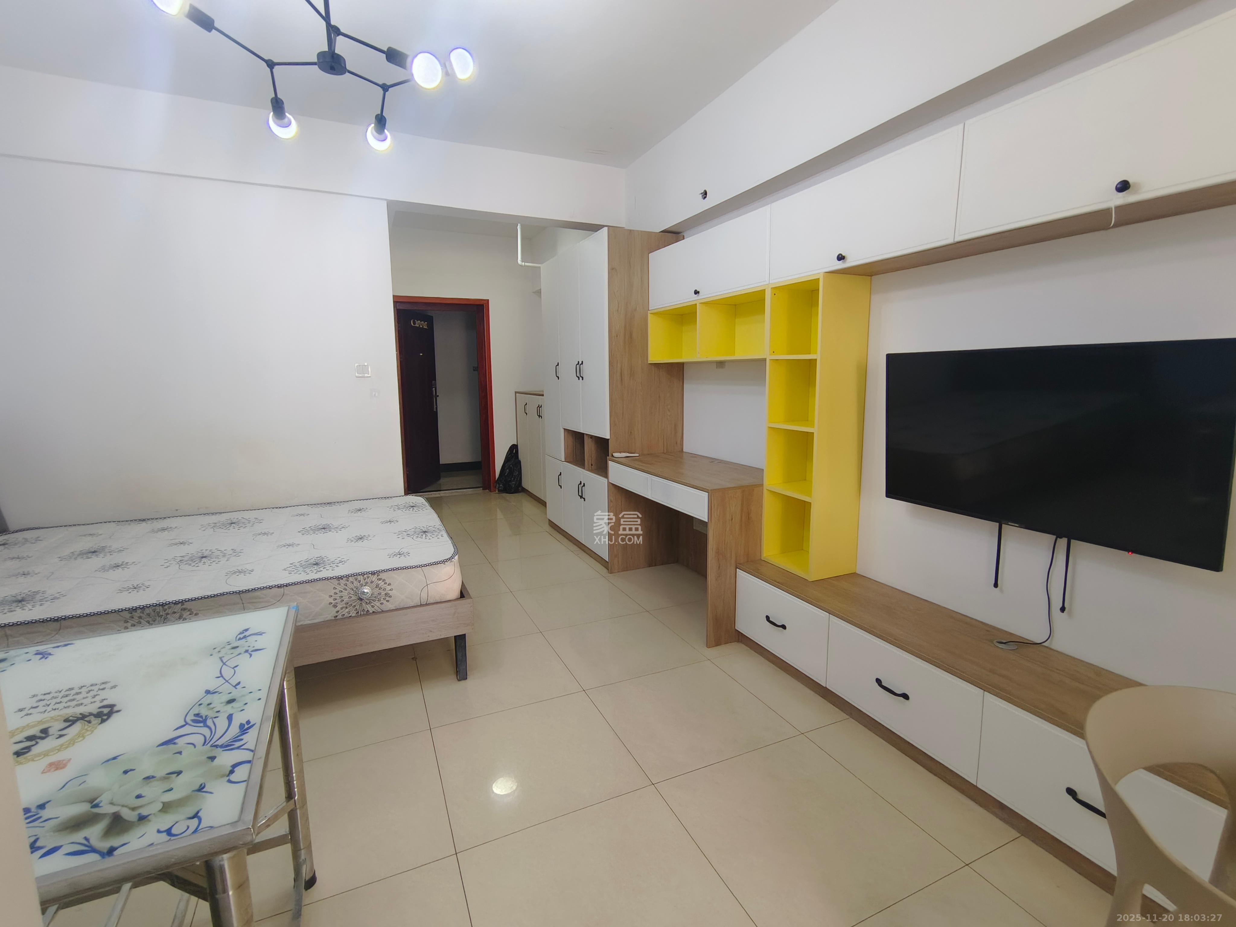 圭塘三小区  1室1厅1卫    1600.0元/月室内图