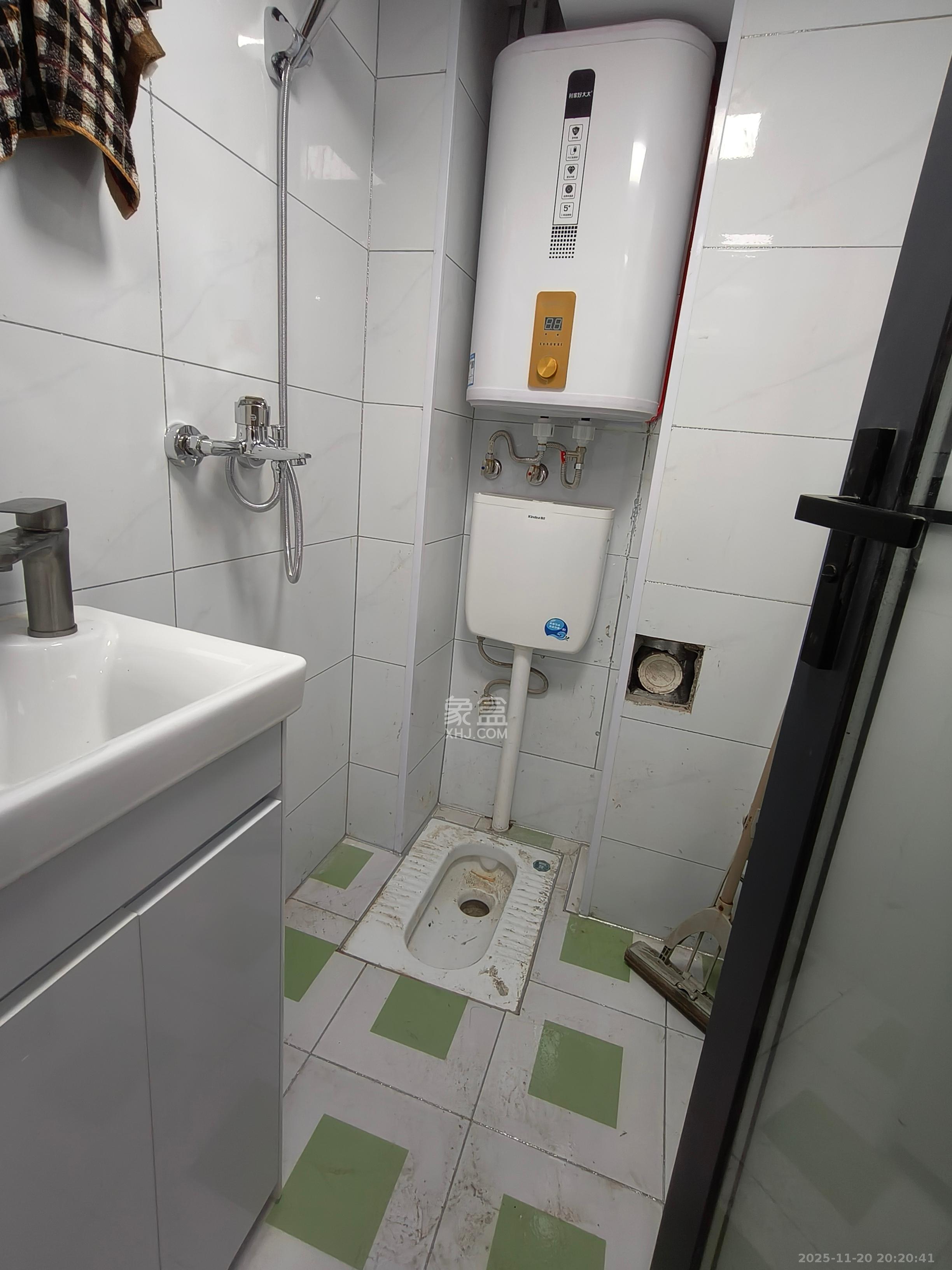 清控湖山雅居北区  1室1厅1卫    1200.0元/月室内图