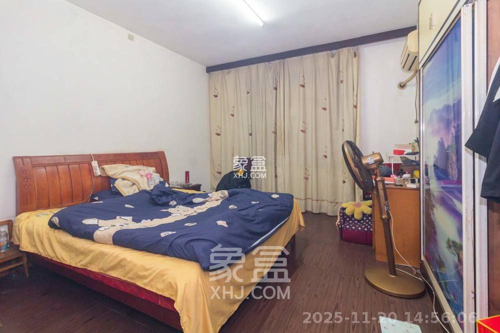 泉塘小区 3室2厅1卫 1250.0元/月 泉塘小区 3室2厅1卫 1250.0元/月室内图