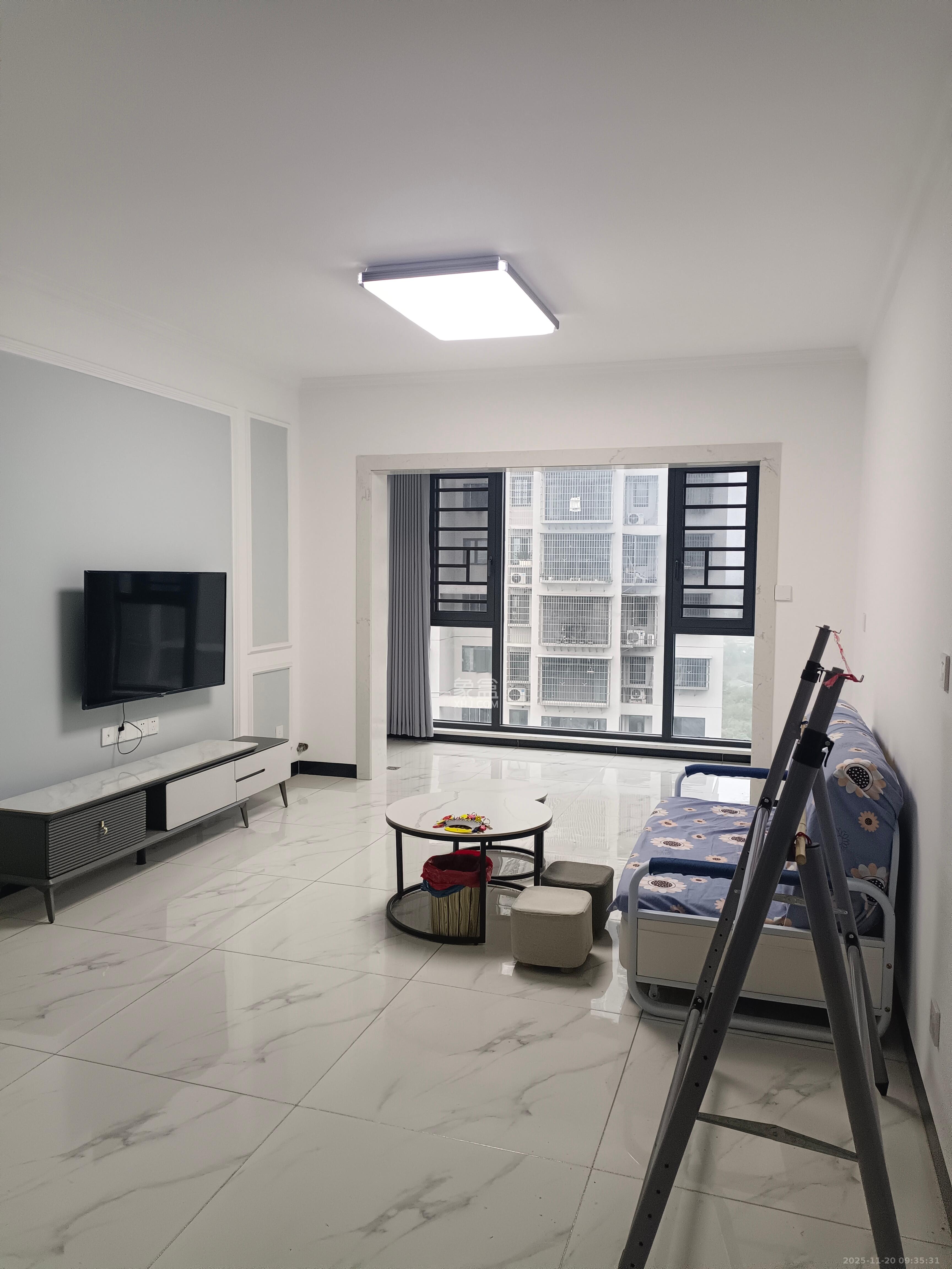 坪山家园 2室2厅1卫 1800.0元/月 坪山家园 2室2厅1卫 1800.0元/月室内图