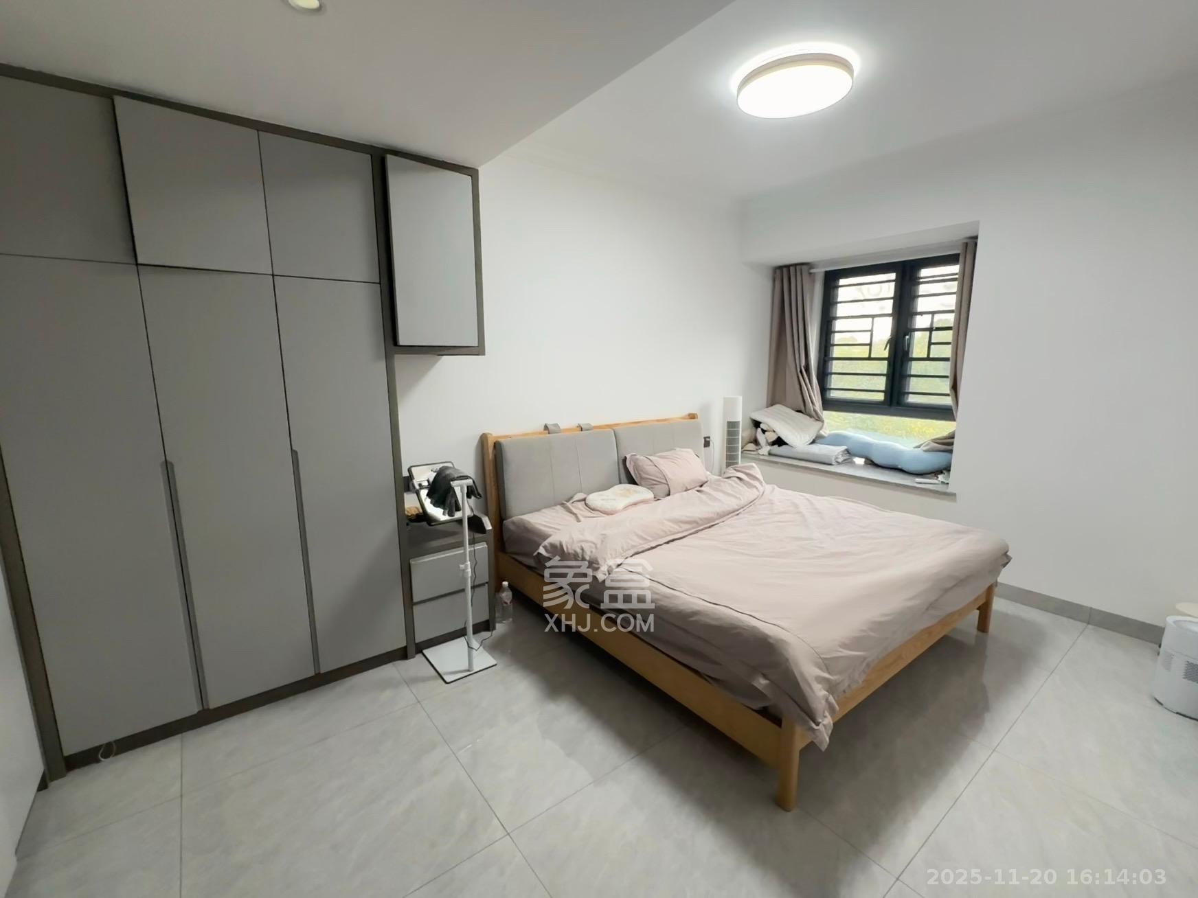 金辉优步星樾  3室1厅1卫    2400.0元/月室内图