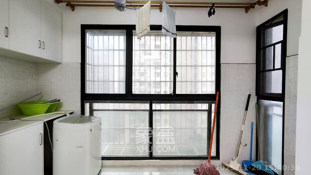 长大卧琥  2室2厅1卫    2500.0元/月室内图