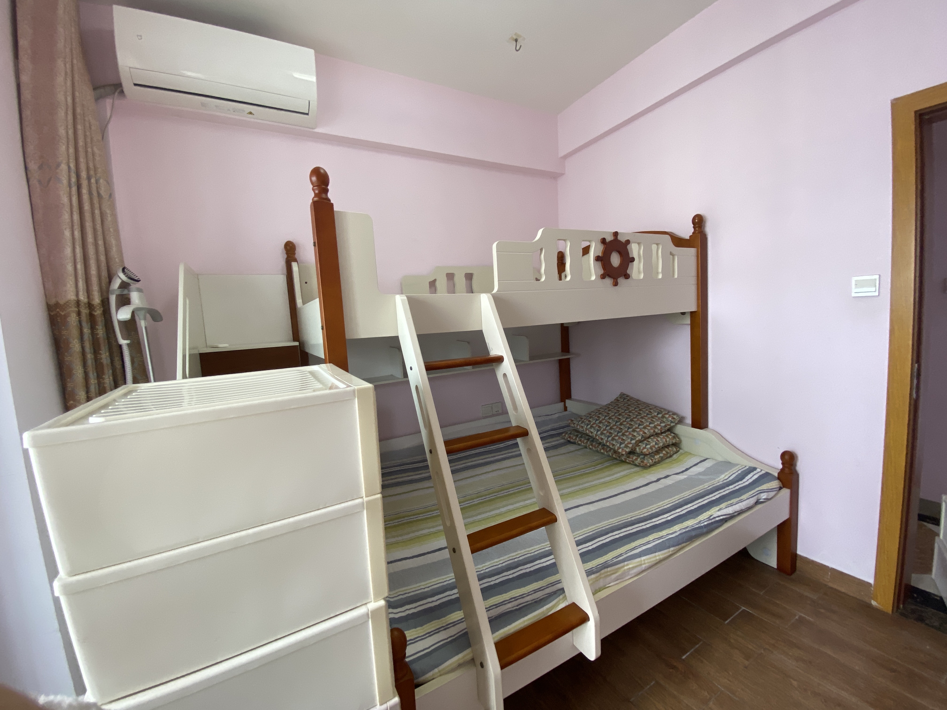 滨江帝景四期  2室1厅1卫    2400.0元/月室内图