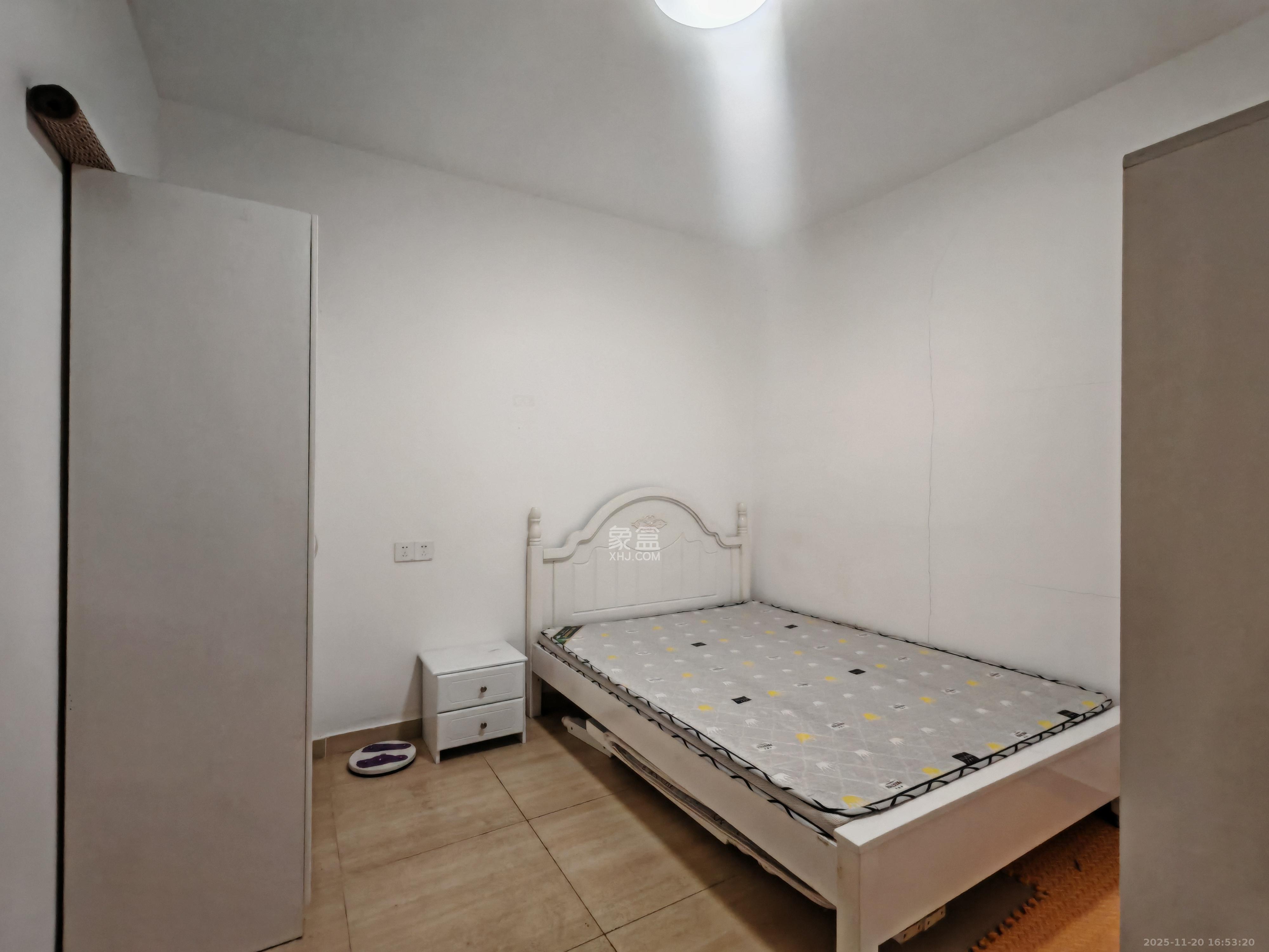 新长海漓湘悦  2室2厅1卫    1700.0元/月室内图