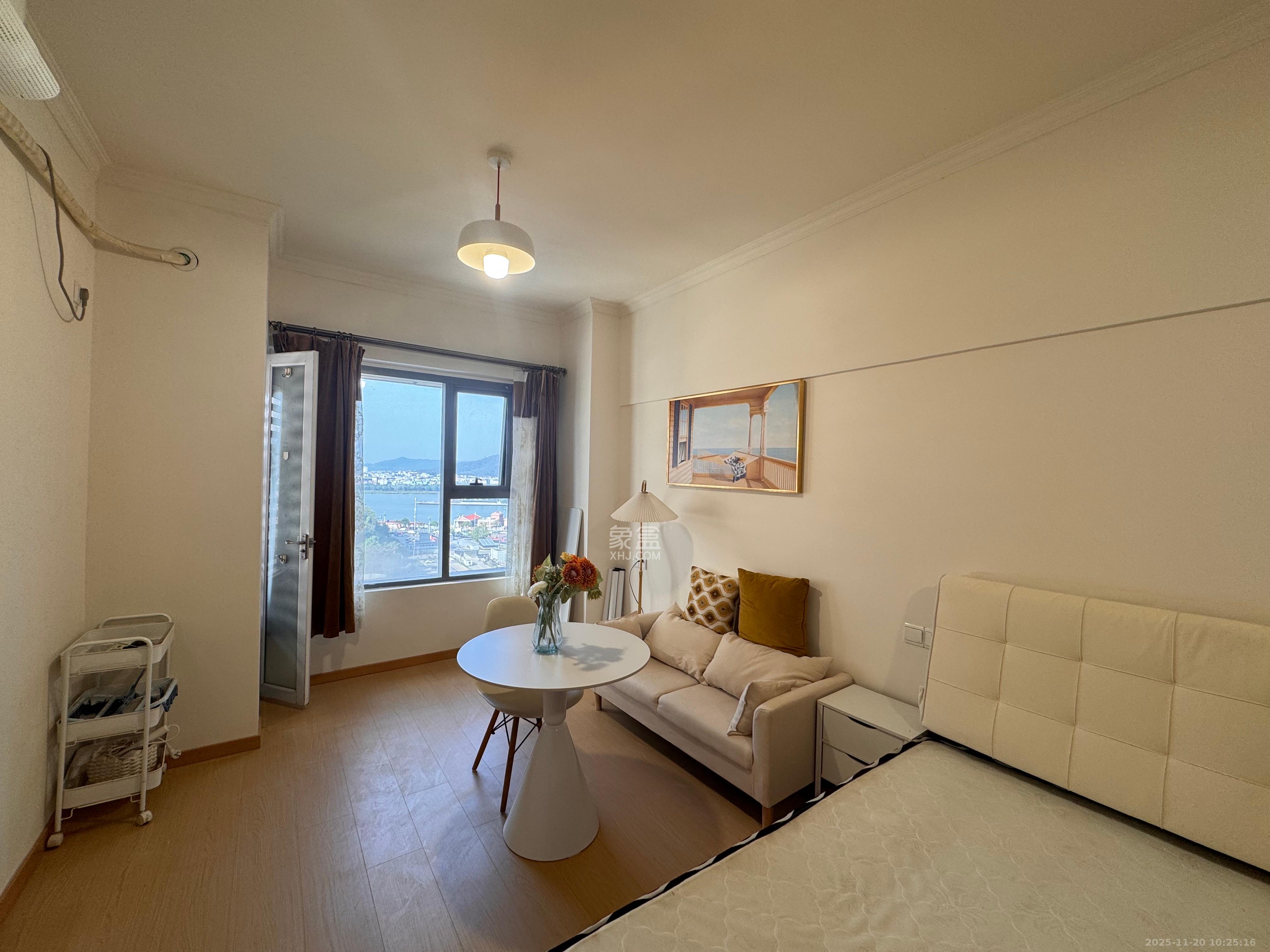 东怡外国(南湖一号) 1室1厅1卫 2000.0元/月 东怡外国(南湖一号) 1室1厅1卫 2000.0元/月室内图