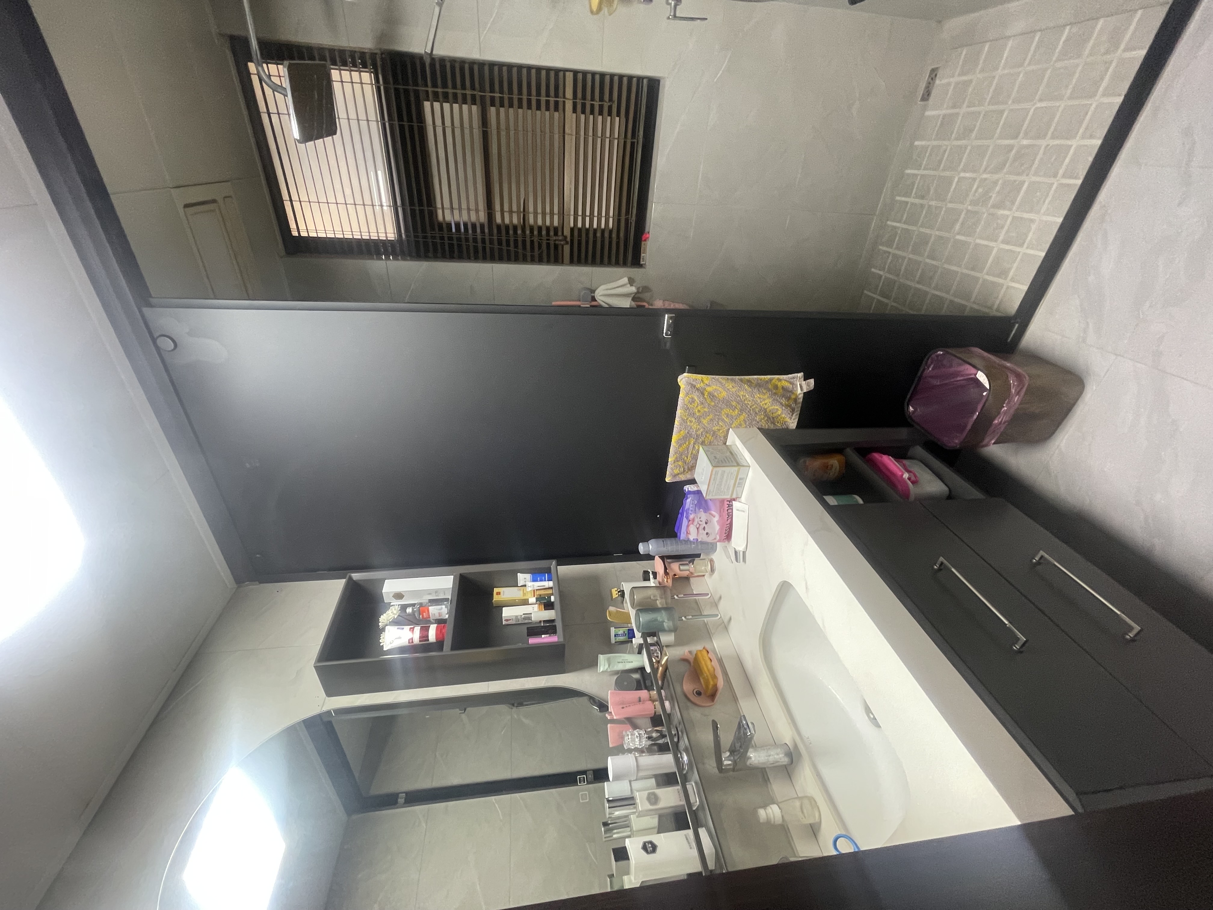 壹号院子 3室2厅2卫 149.8万 壹号院子 3室2厅2卫 149.8万客厅