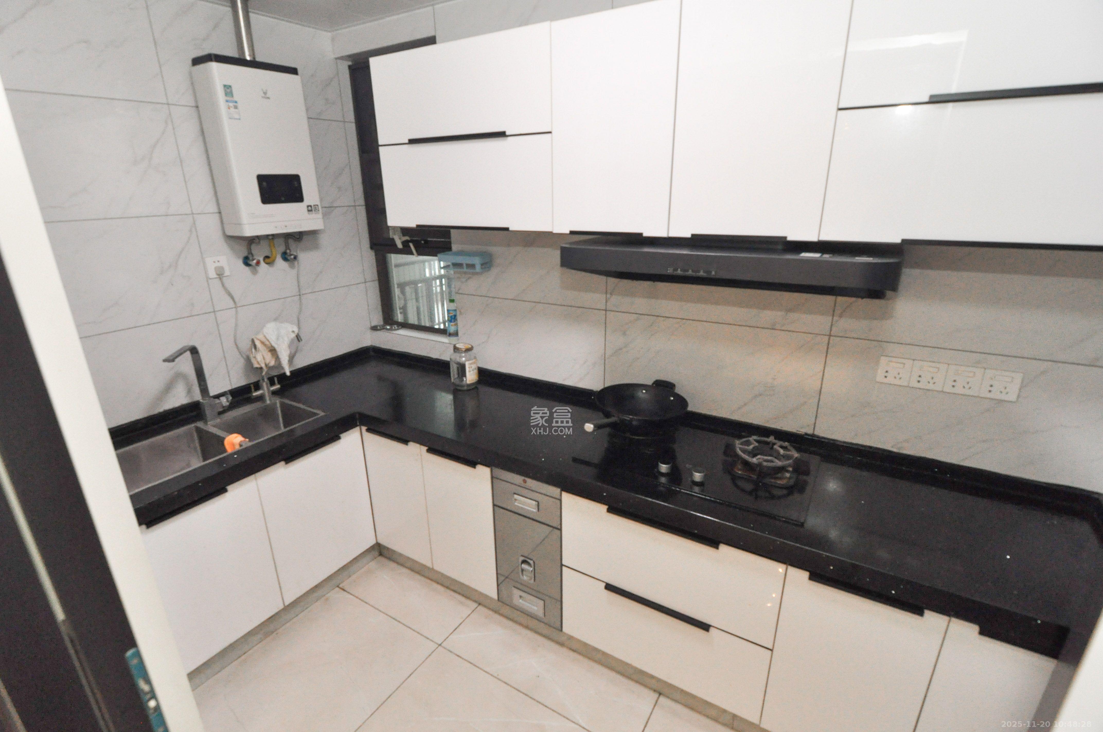 佳兆业云顶梅溪湖(佳兆业梅溪荟) 3室2厅2卫 3200.0元/月 佳兆业云顶梅溪湖(佳兆业梅溪荟) 3室2厅2卫 3200.0元/月室内图