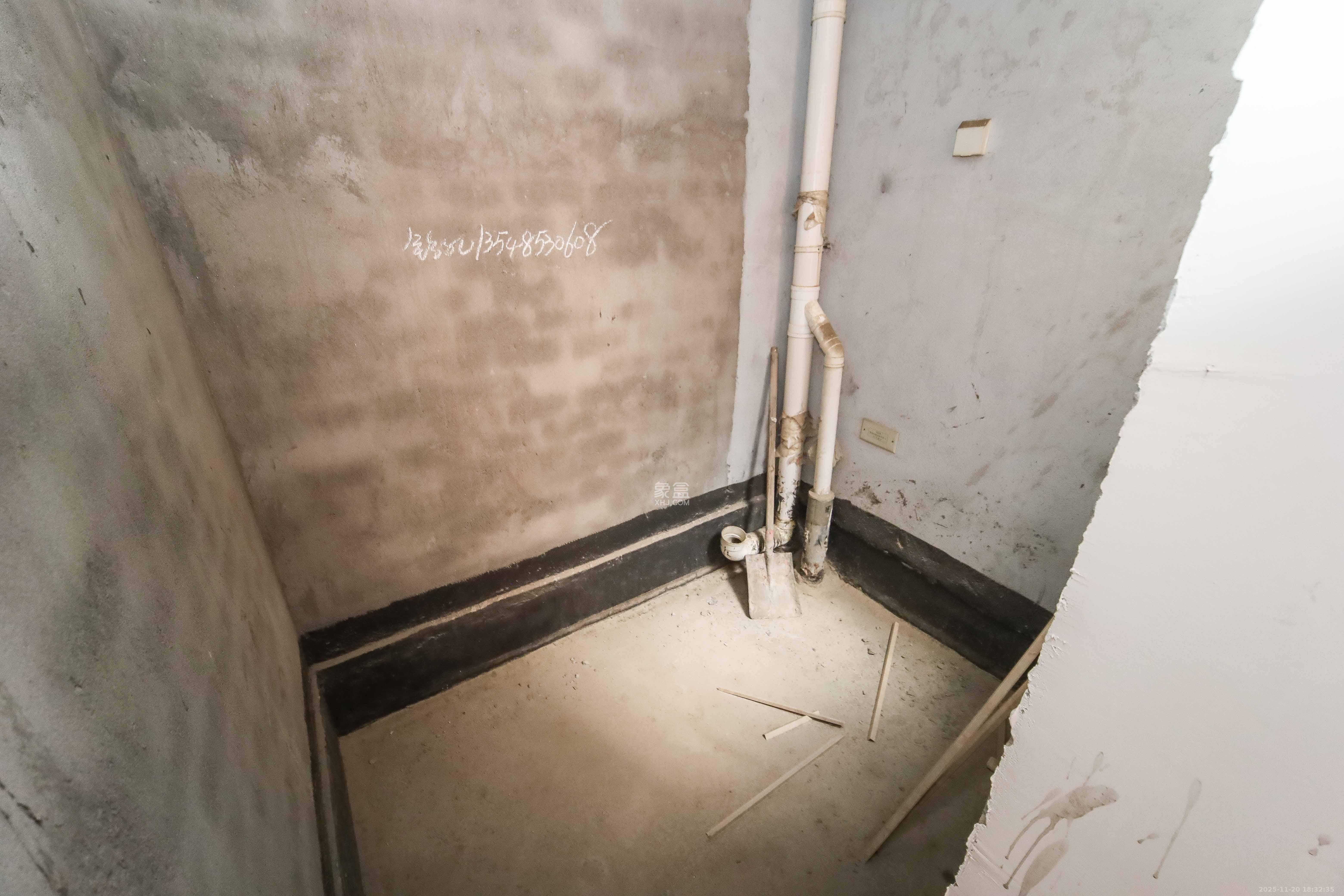 东玺门 3室2厅1卫 66.8万 东玺门 3室2厅1卫 66.8万卫生间