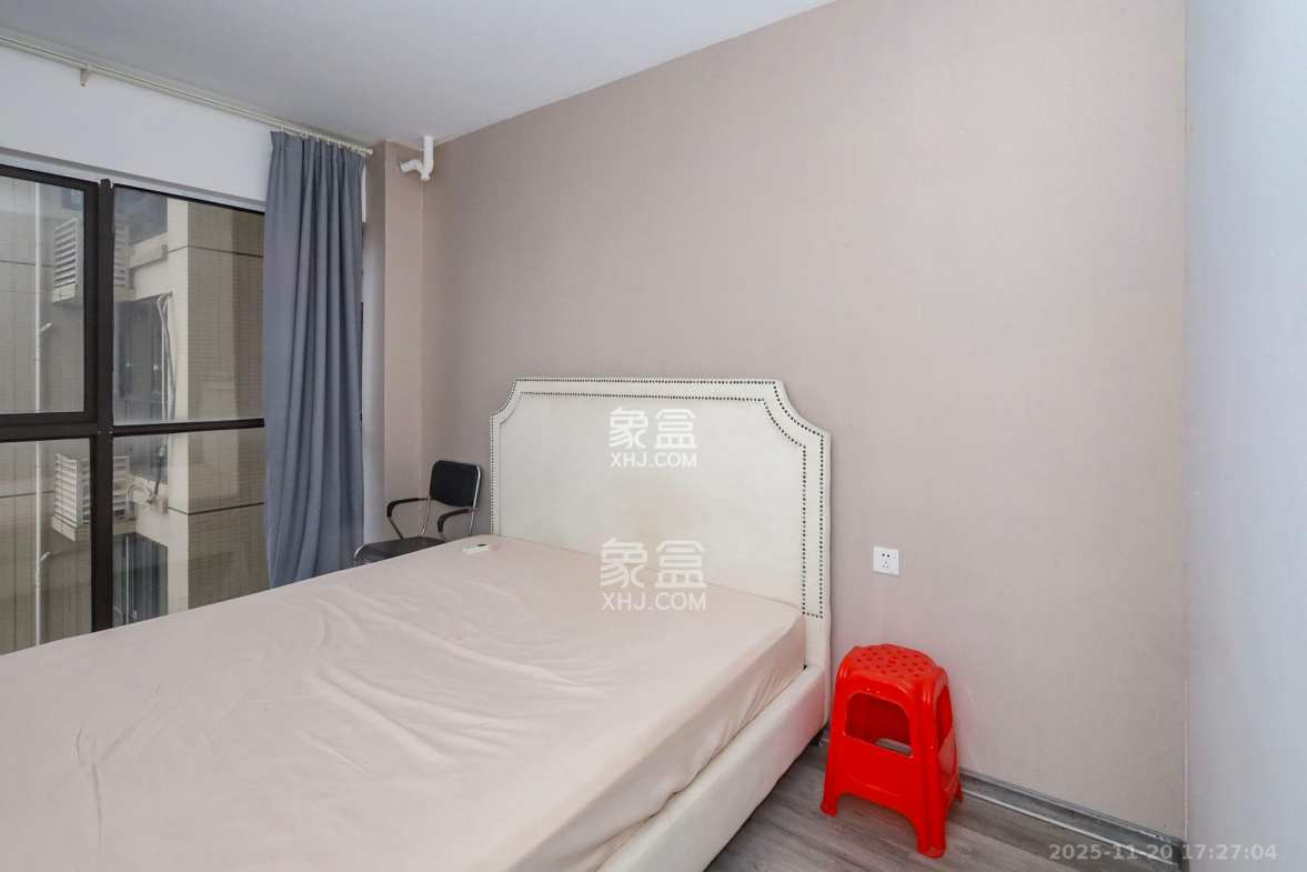 芙蓉别墅山庄(嘉湘华庭) 1室2厅2卫 3600.0元/月 芙蓉别墅山庄(嘉湘华庭) 1室2厅2卫 3600.0元/月室内图