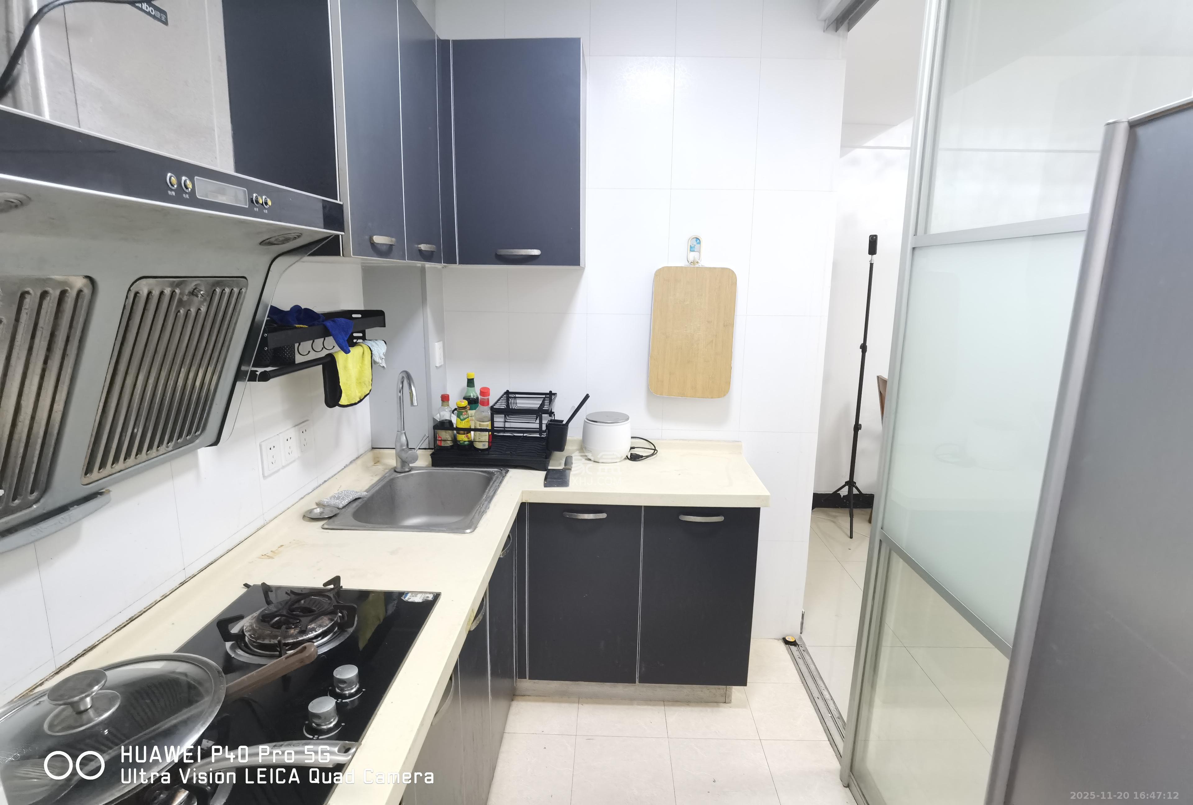 欧园  2室2厅1卫    2300.0元/月室内图