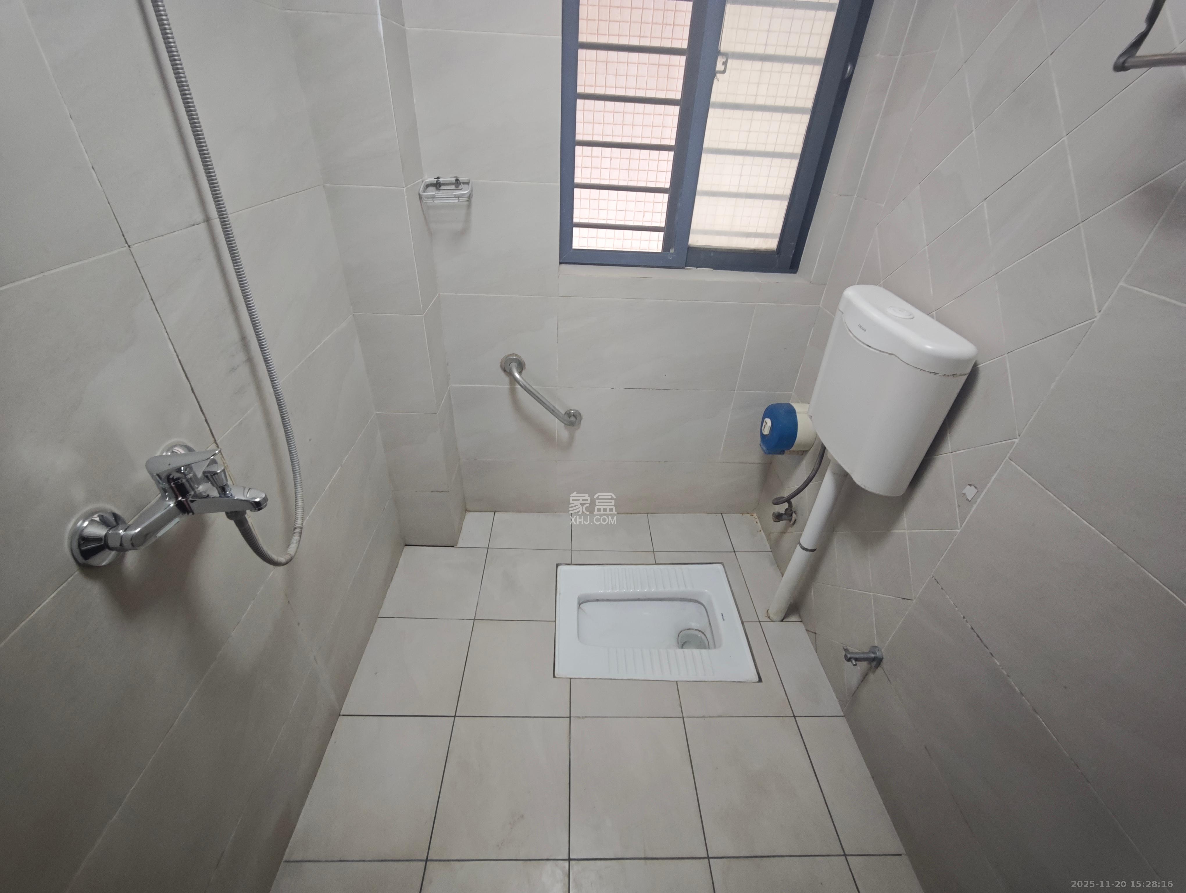 海林馨香雅苑  4室2厅0卫    3200.0元/月室内图