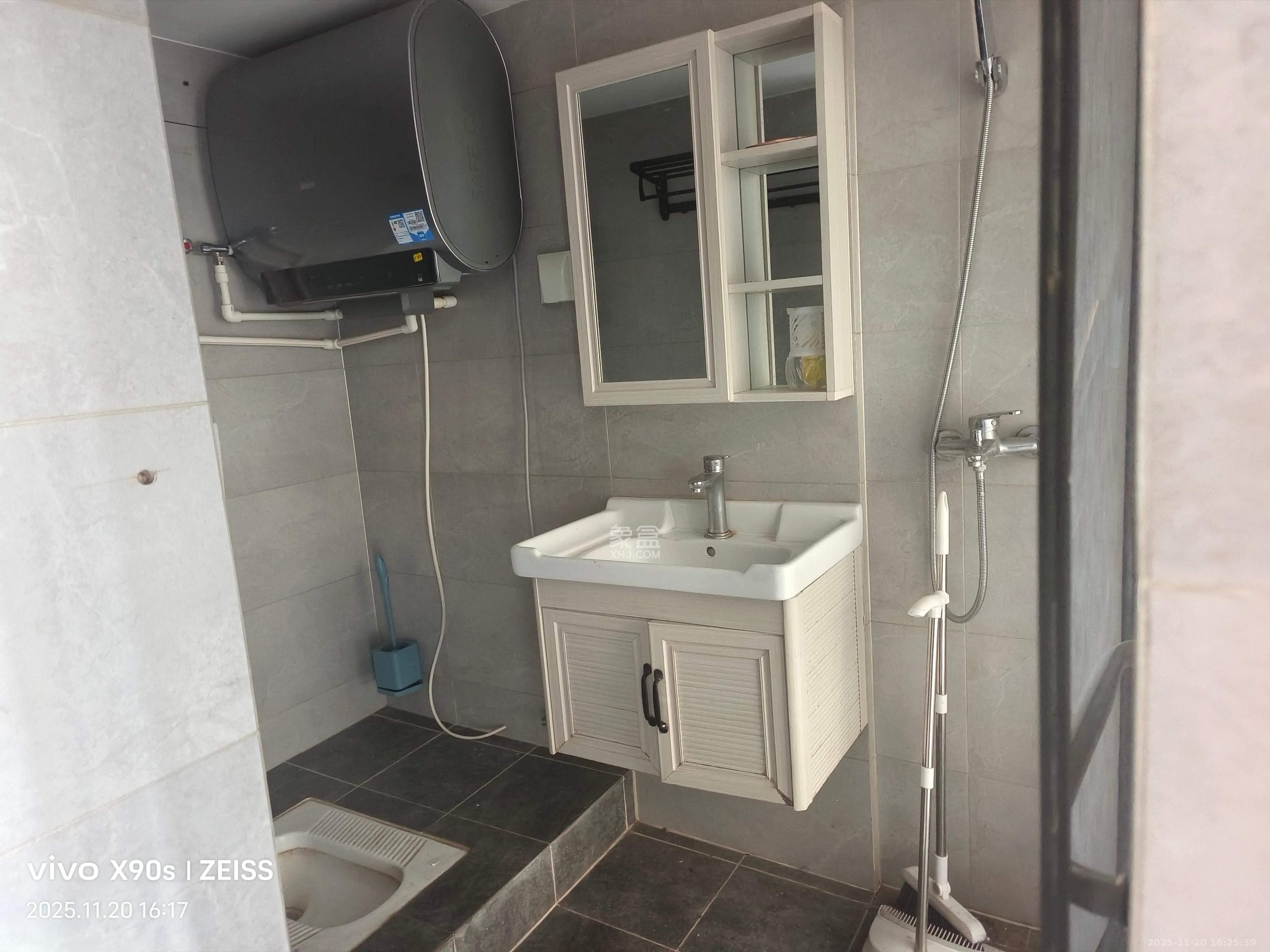 洋湖时代 1室1厅1卫 1400.0元/月 洋湖时代 1室1厅1卫 1400.0元/月室内图