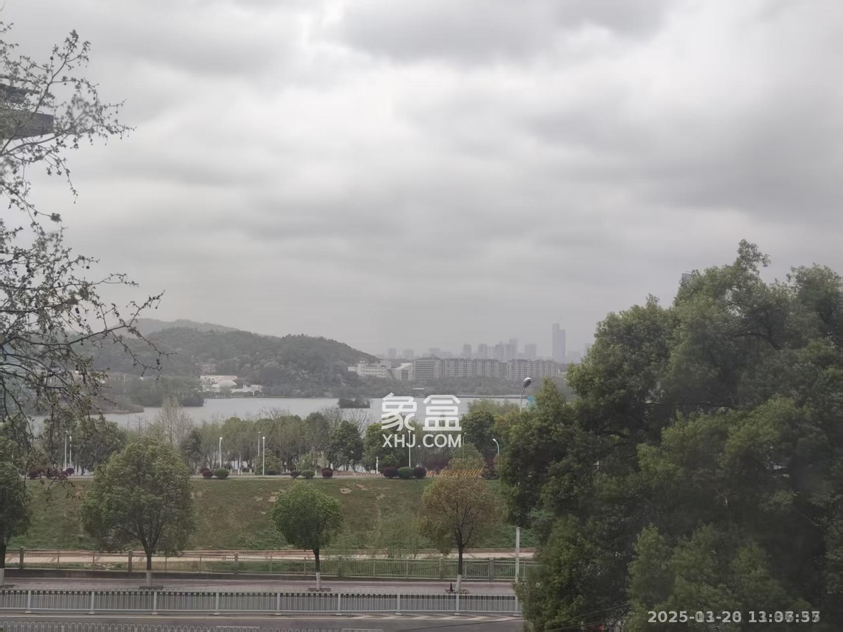 蓝光雍锦阁 3室2厅1卫 2550.0元/月 蓝光雍锦阁 3室2厅1卫 2550.0元/月室内图