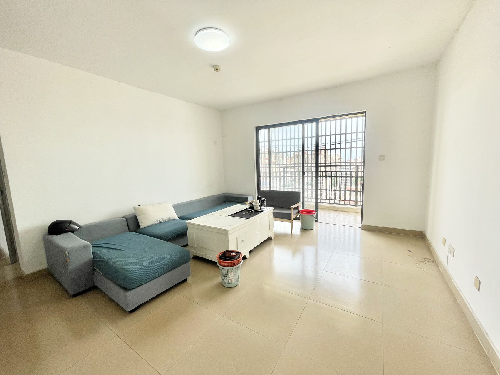 荣锦花园 3室2厅2卫 2500.0元/月 荣锦花园 3室2厅2卫 2500.0元/月室内图