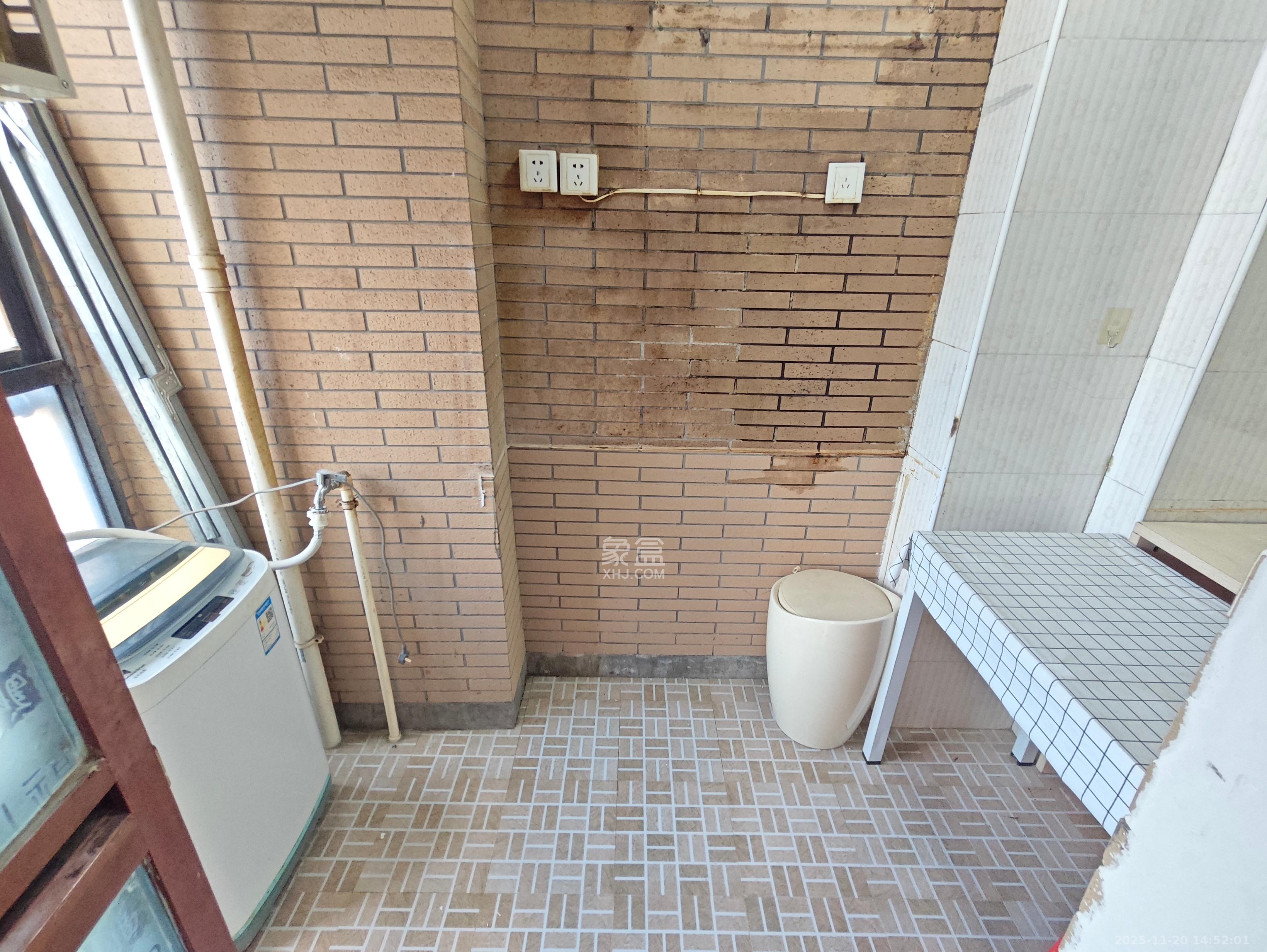 长大卧琥 1室1厅1卫 1500.0元/月 长大卧琥 1室1厅1卫 1500.0元/月室内图