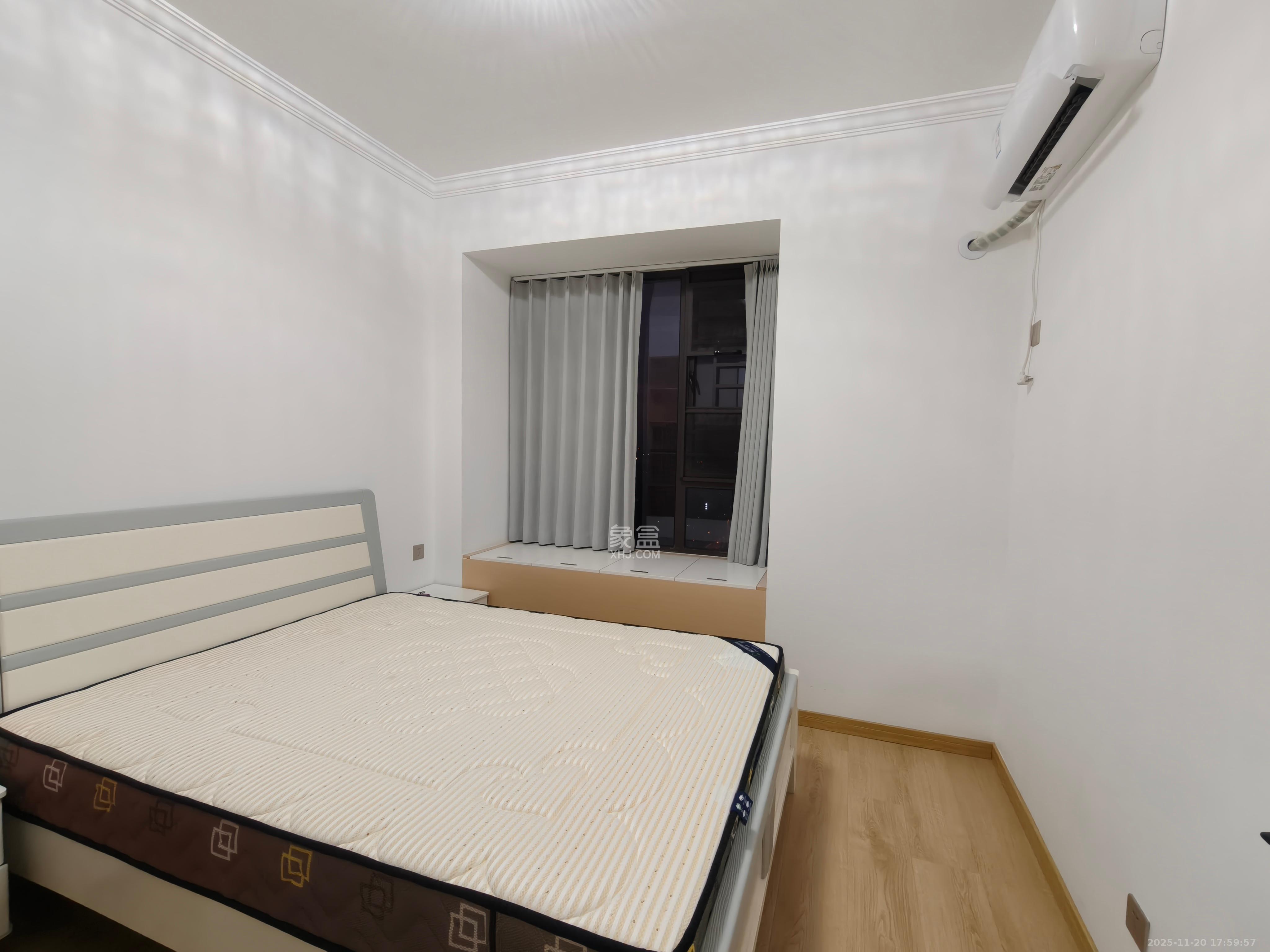 福天星中心（福天星雅苑）  4室2厅2卫    3300.0元/月室内图