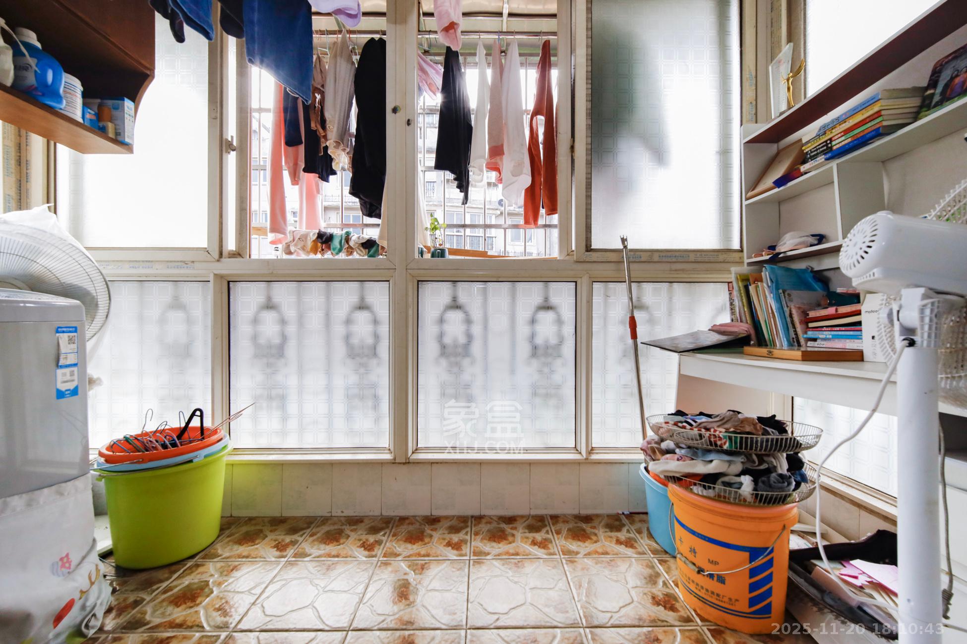 融城花苑  1室0厅0卫    42.8万阳台