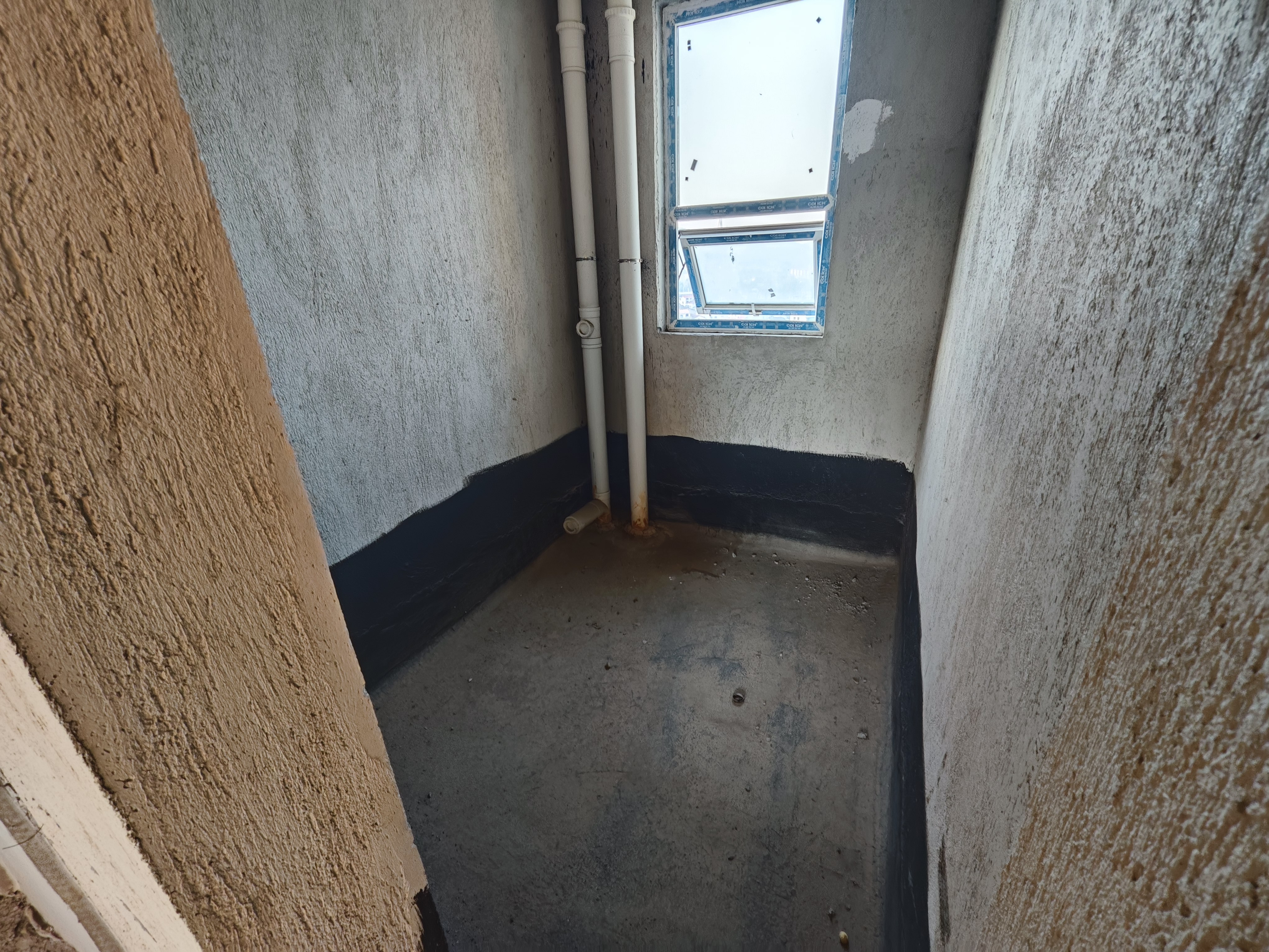 洪山小区  3室2厅2卫    35.0万卫生间