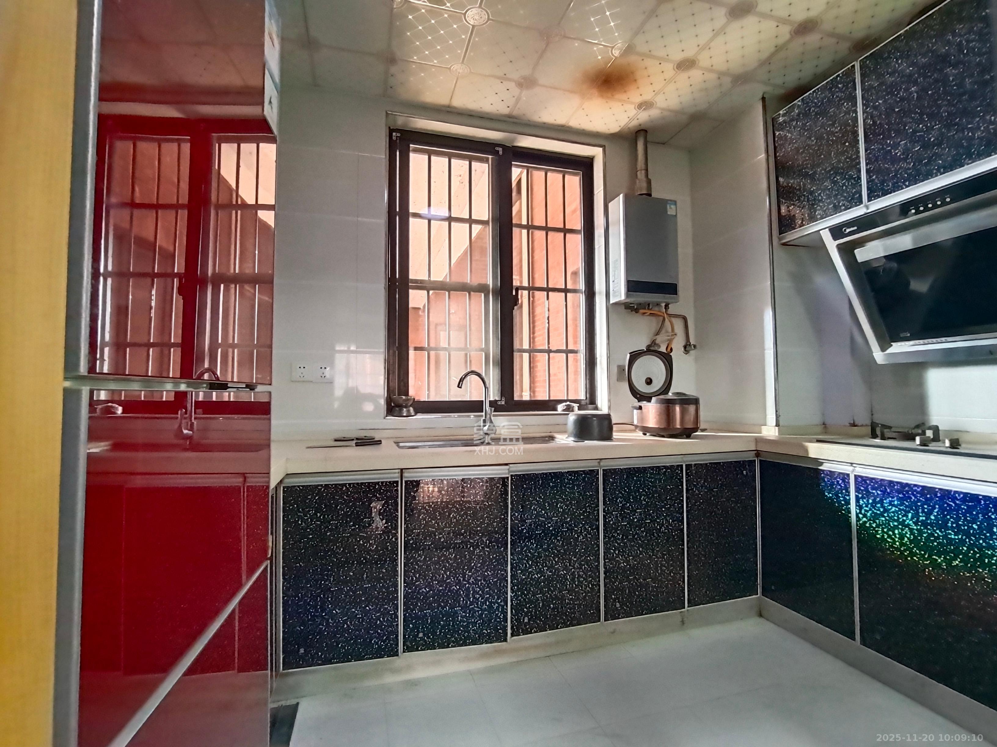 新城国际花都  3室2厅1卫    1500.0元/月