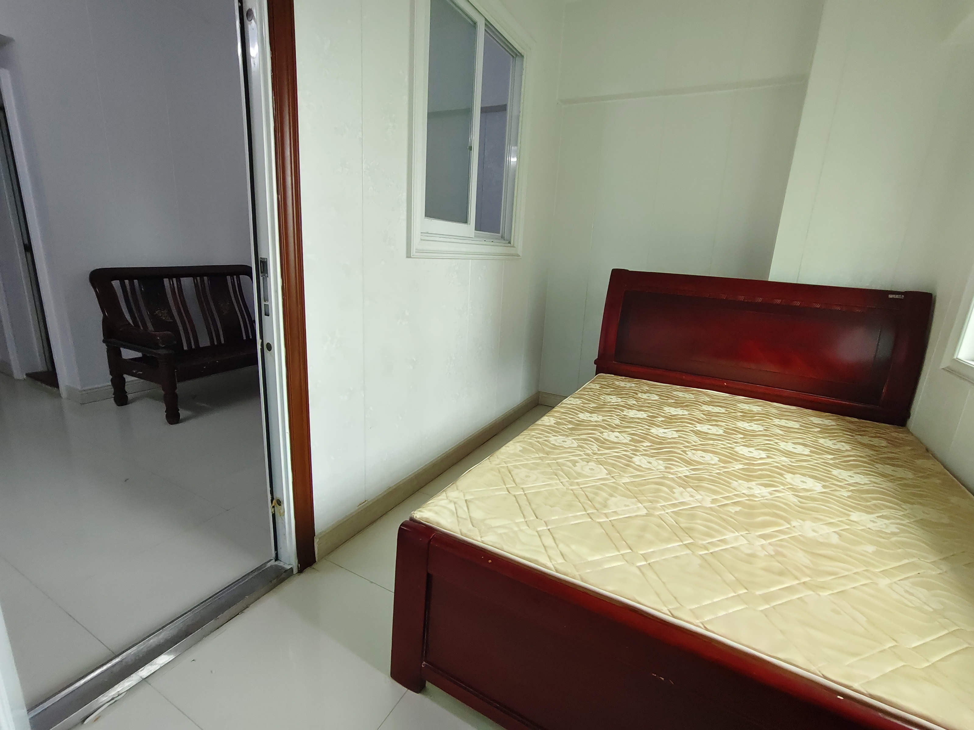 琼山华侨大厦  1室1厅1卫    1000.0元/月室内图