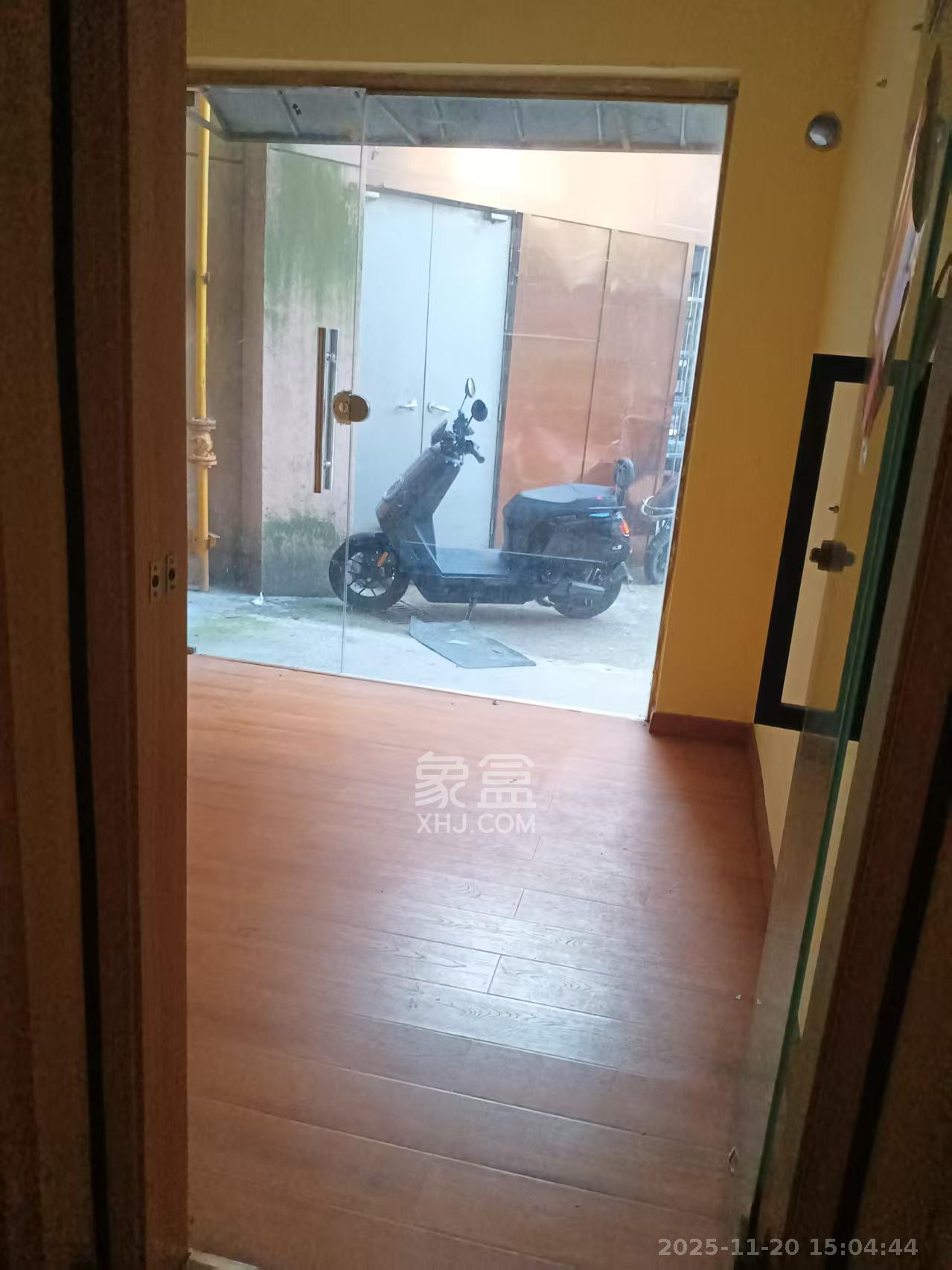 家和苑(原梅溪湖保障性住房一期) 2室2厅1卫 1800.0元/月 家和苑(原梅溪湖保障性住房一期) 2室2厅1卫 1800.0元/月室内图