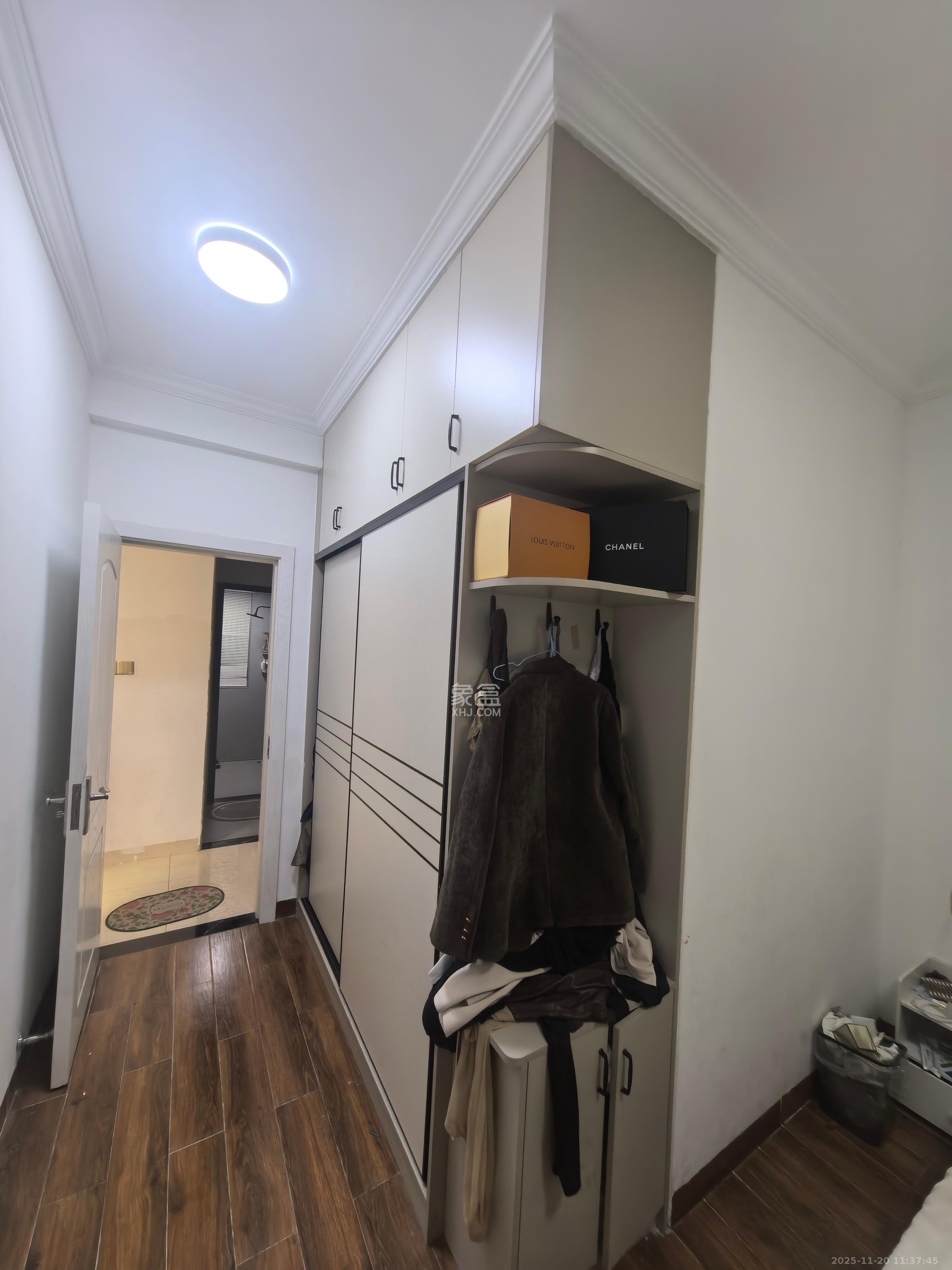 阳光城尚东湾青云苑  3室1厅1卫    1900.0元/月室内图