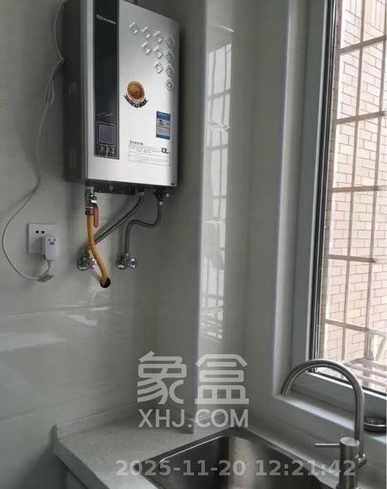 和馨园  1室1厅1卫    1300.0元/月室内图